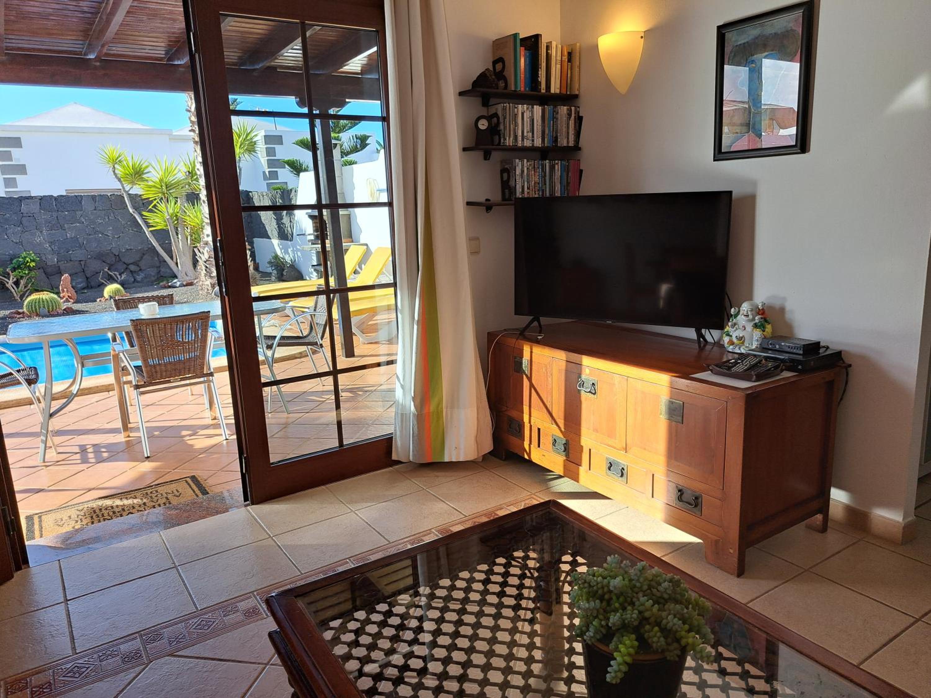 Villa with Garden View - Photo 3