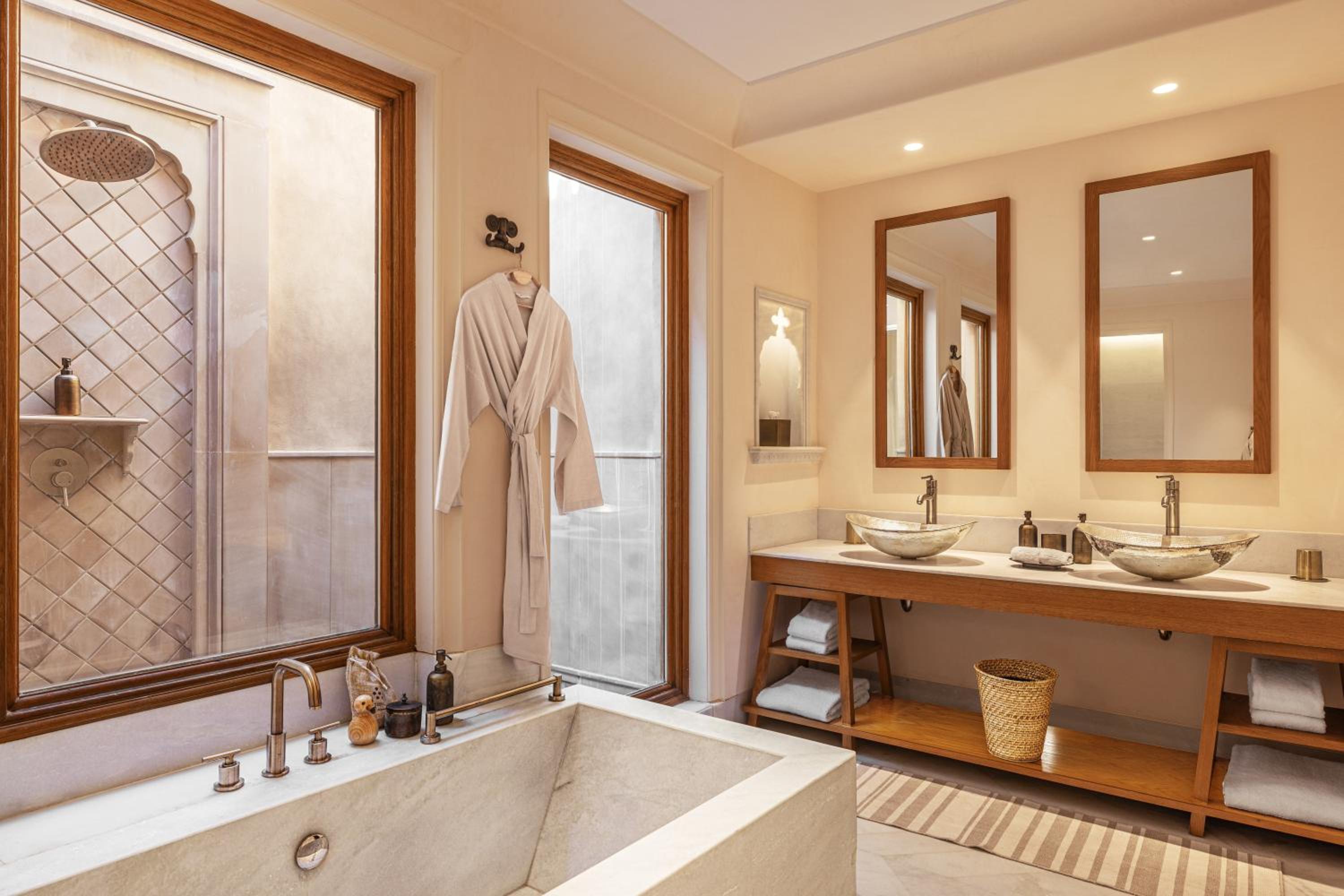 Aravali Suite - Photo 3