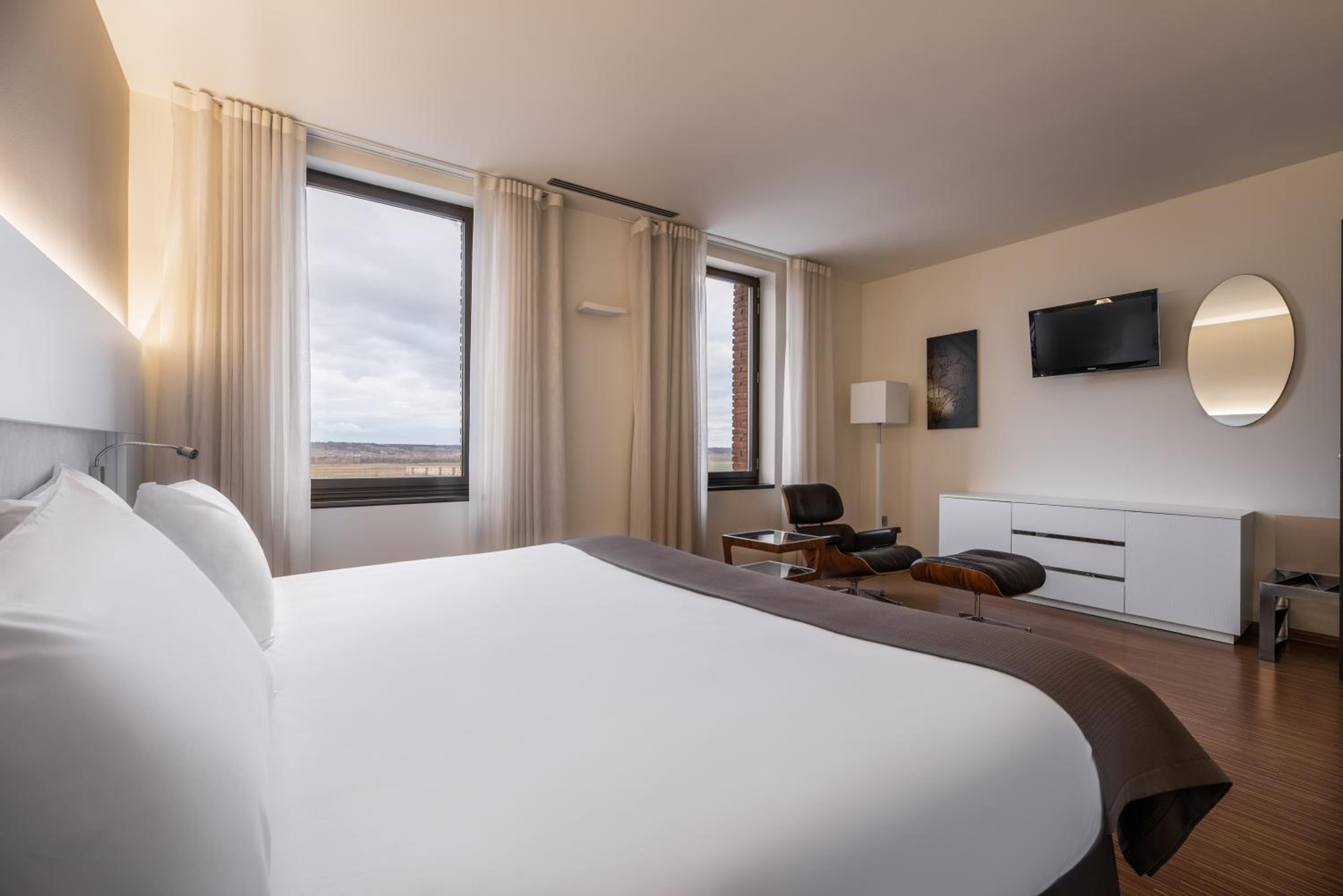 Standard Double Suite - Photo 4