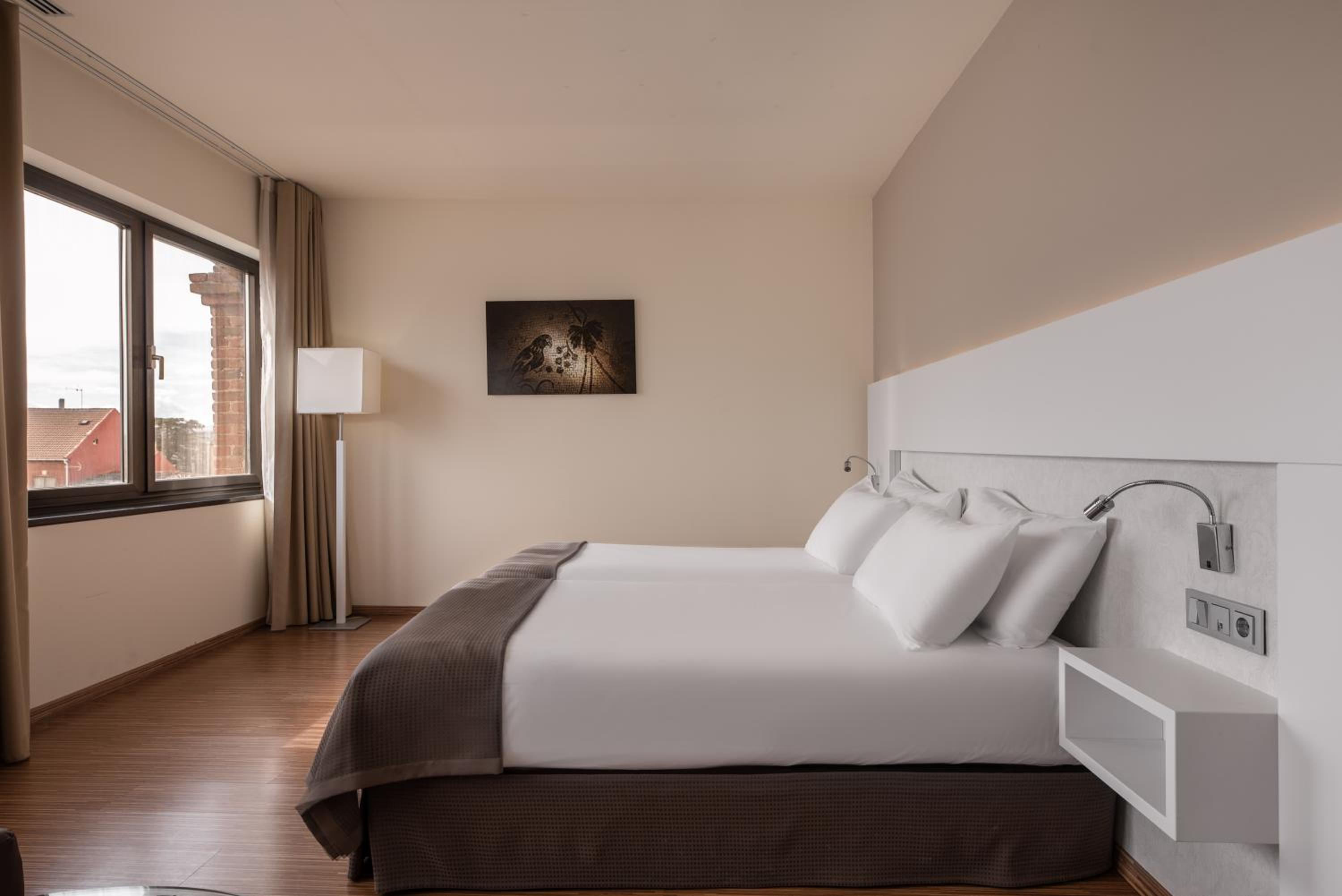 Deluxe Twin Room - Photo 1