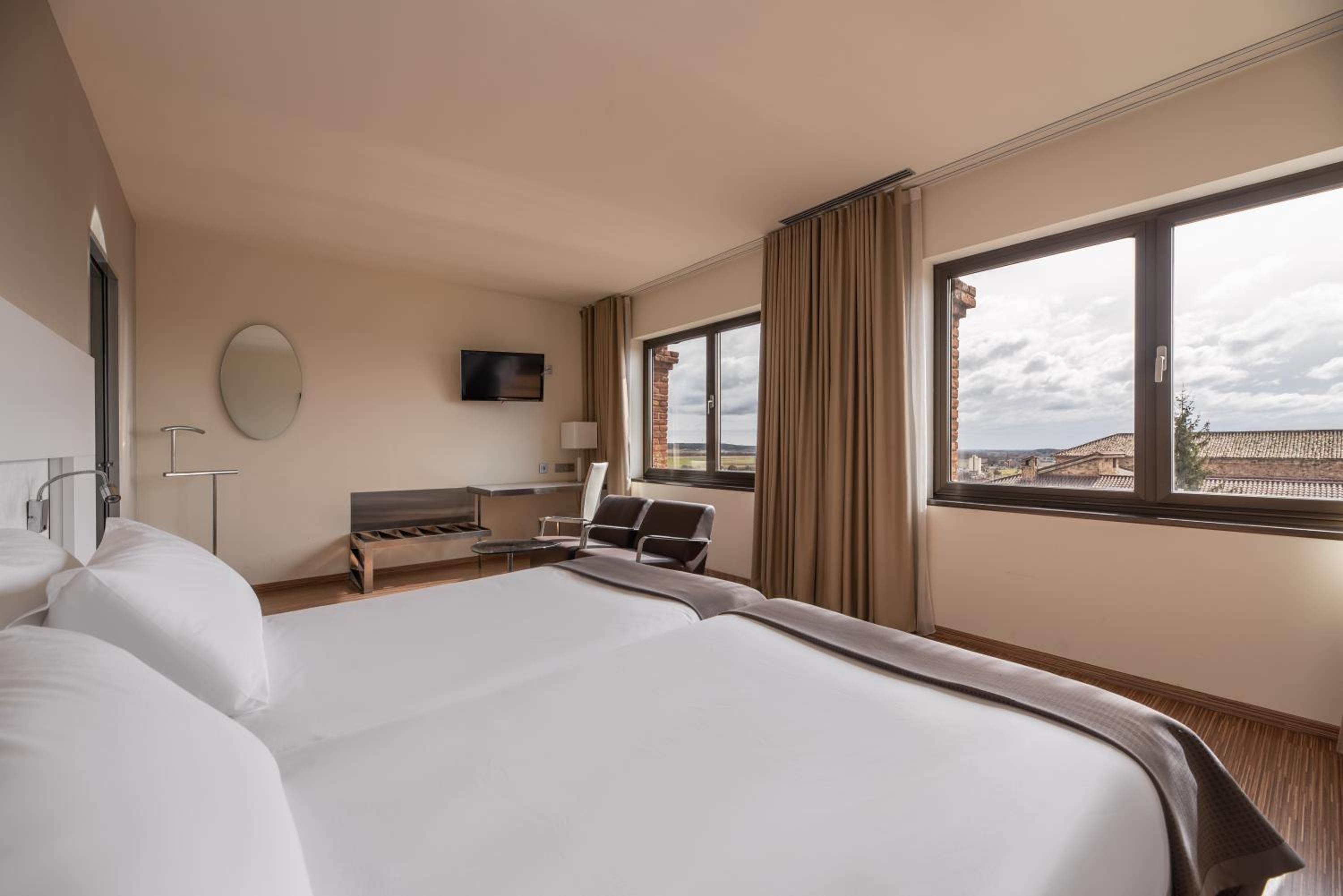 Deluxe Twin Room - Photo 4