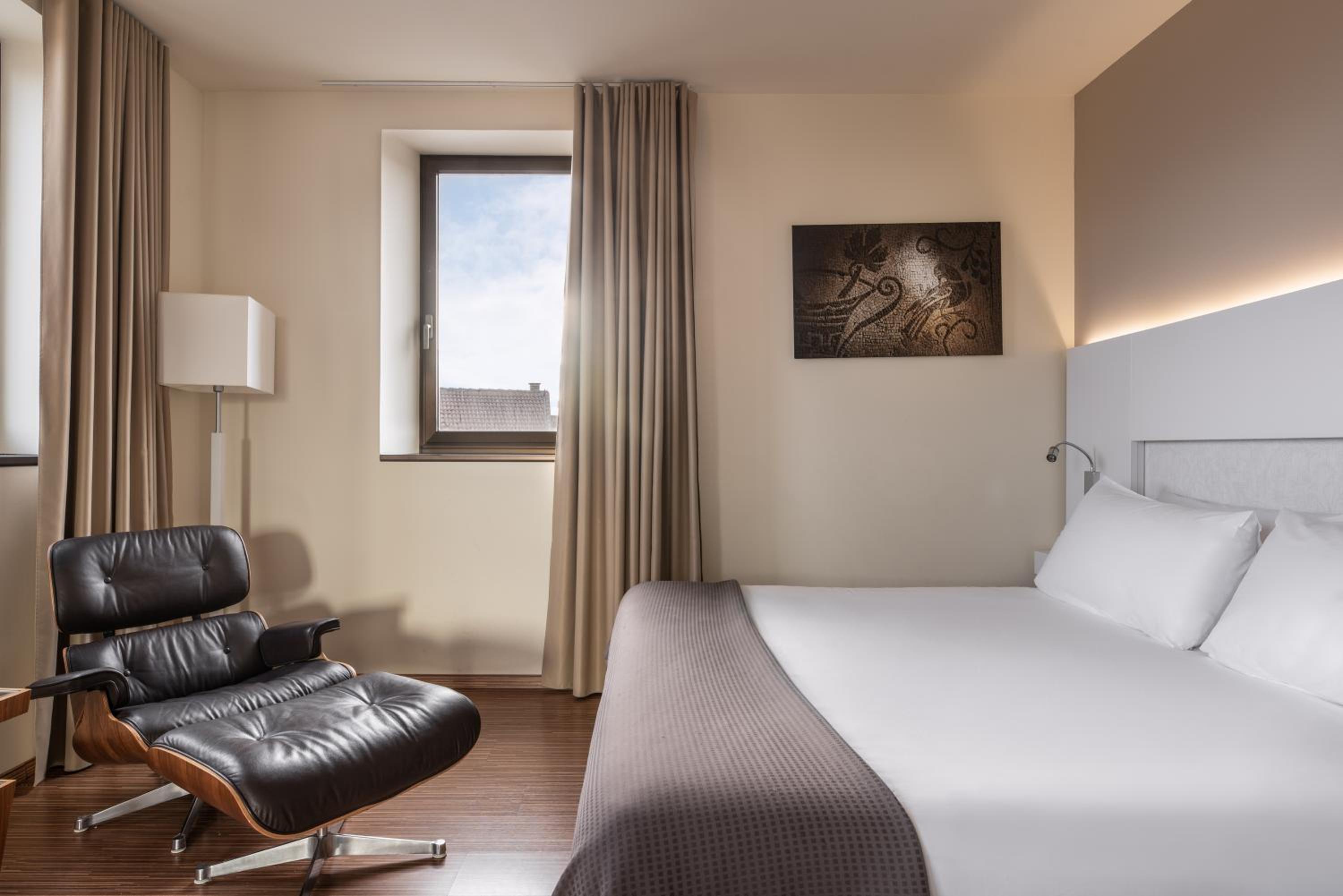 Standard Double Suite - Photo 6
