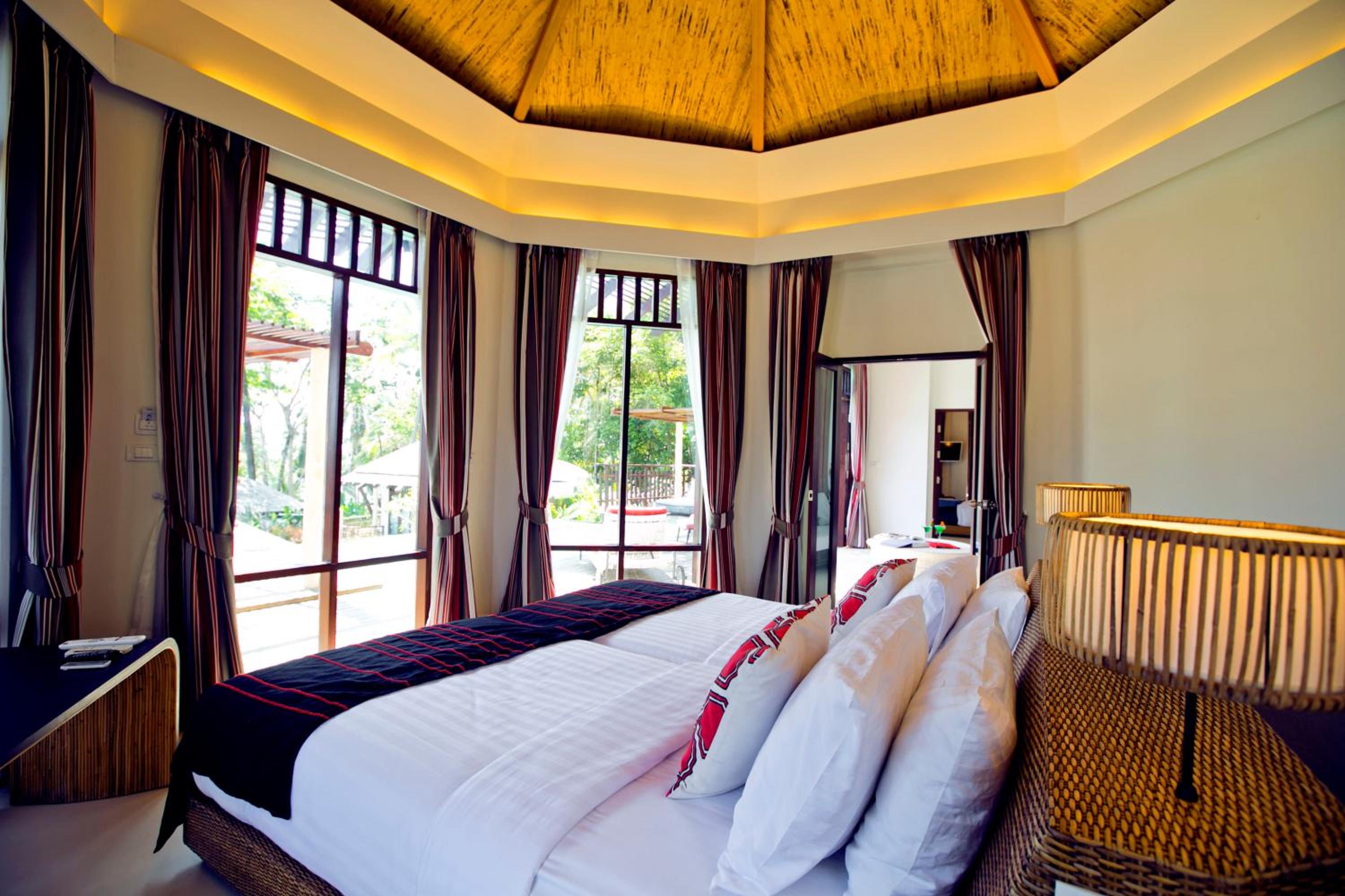 Two-Bedroom Villa - Photo 6