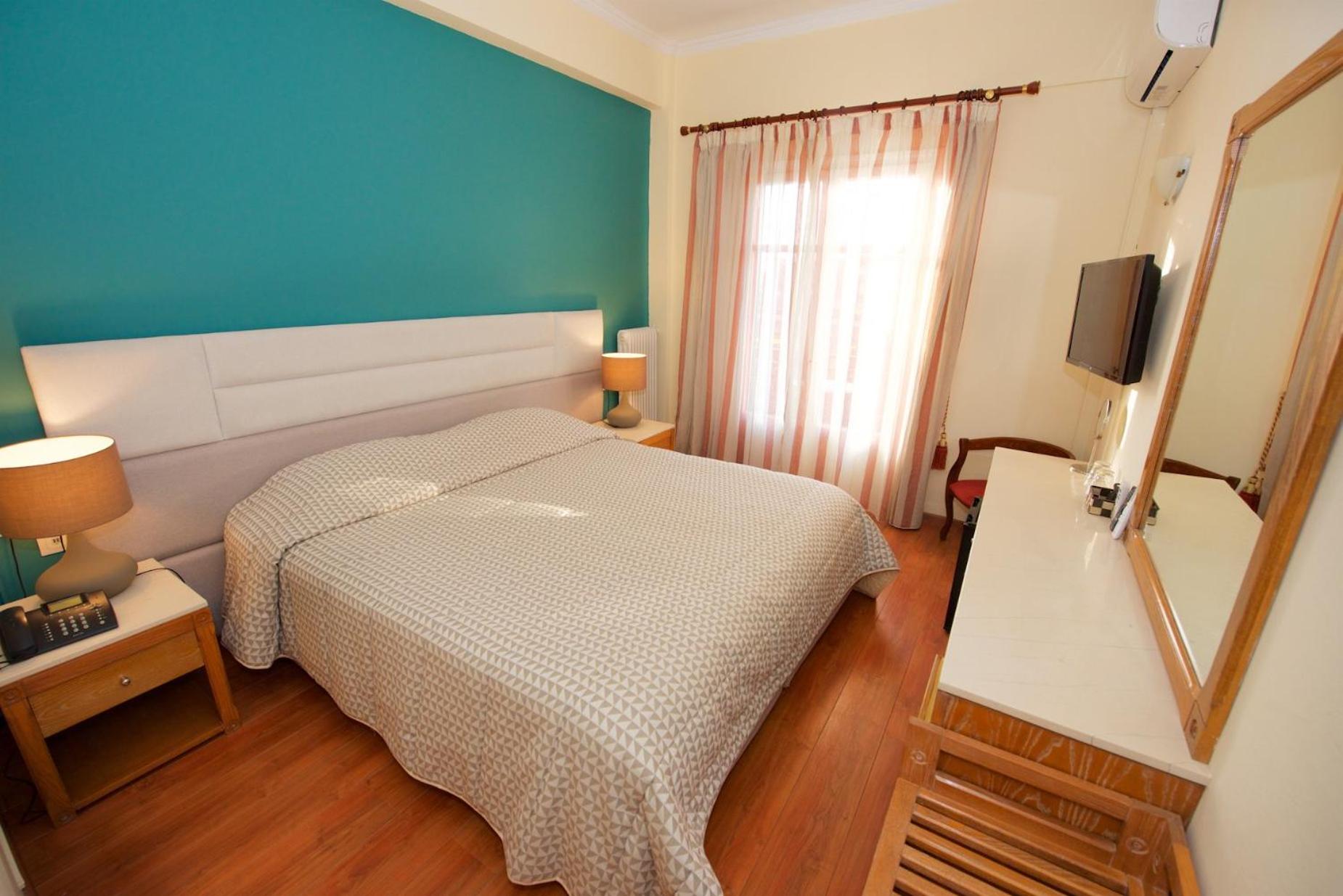 Double or Twin Room - Photo 2