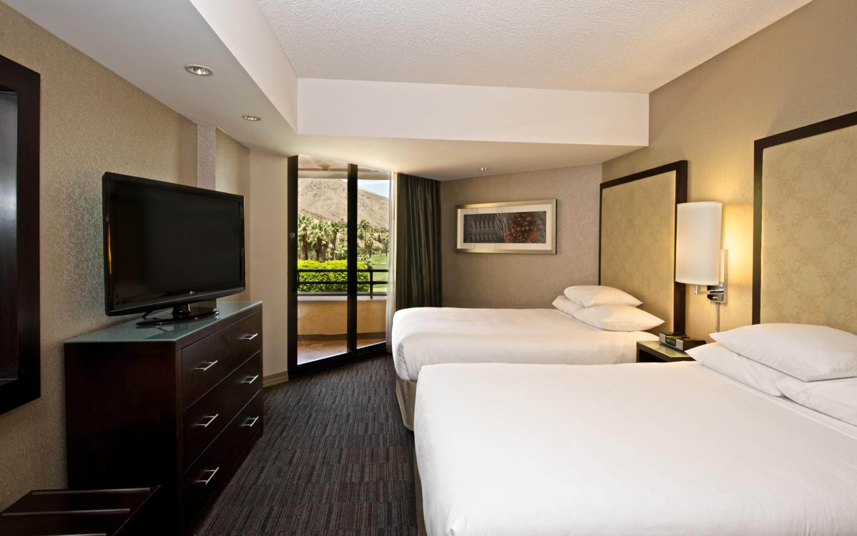 Suite with Two Double Beds - Photo 1