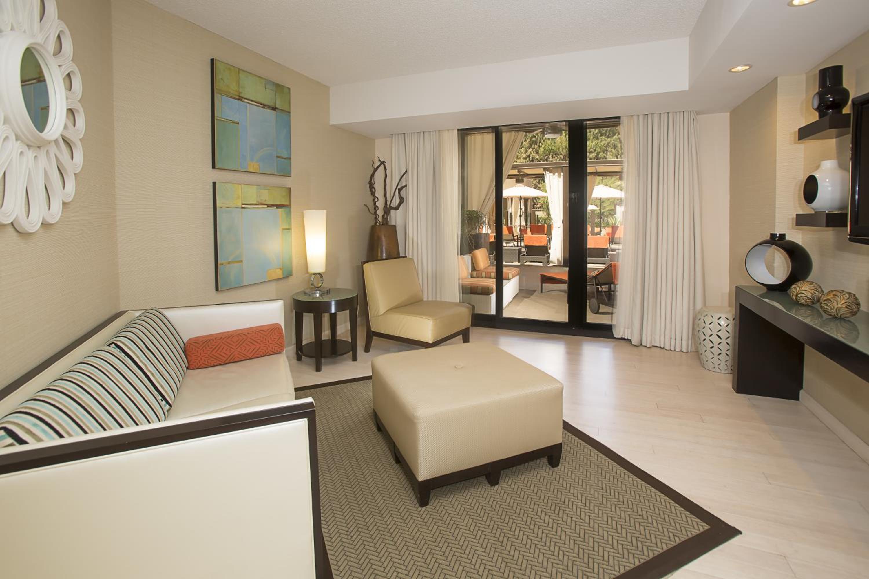 Cabana Suite - Photo 1