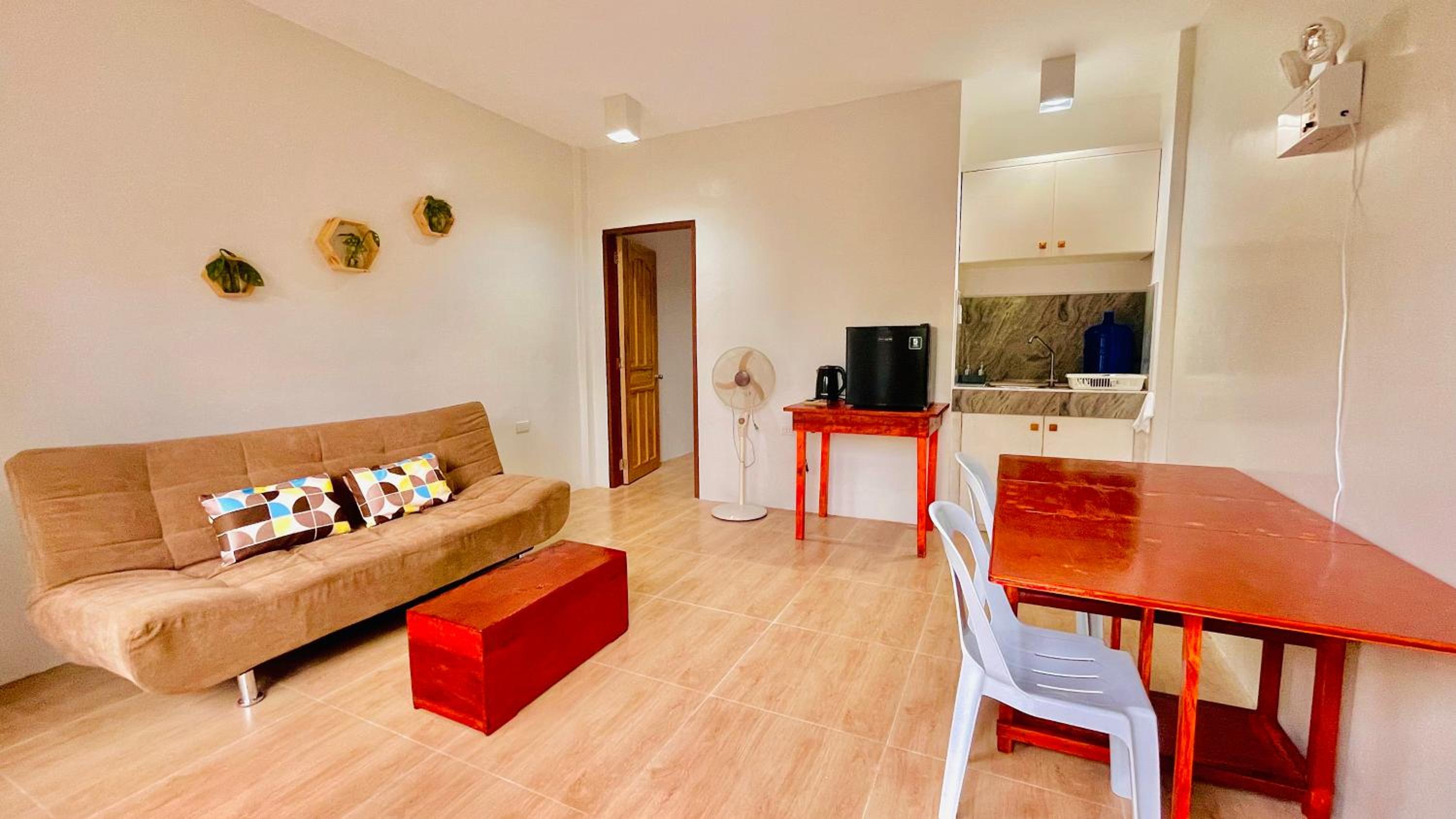 One-Bedroom Apartment