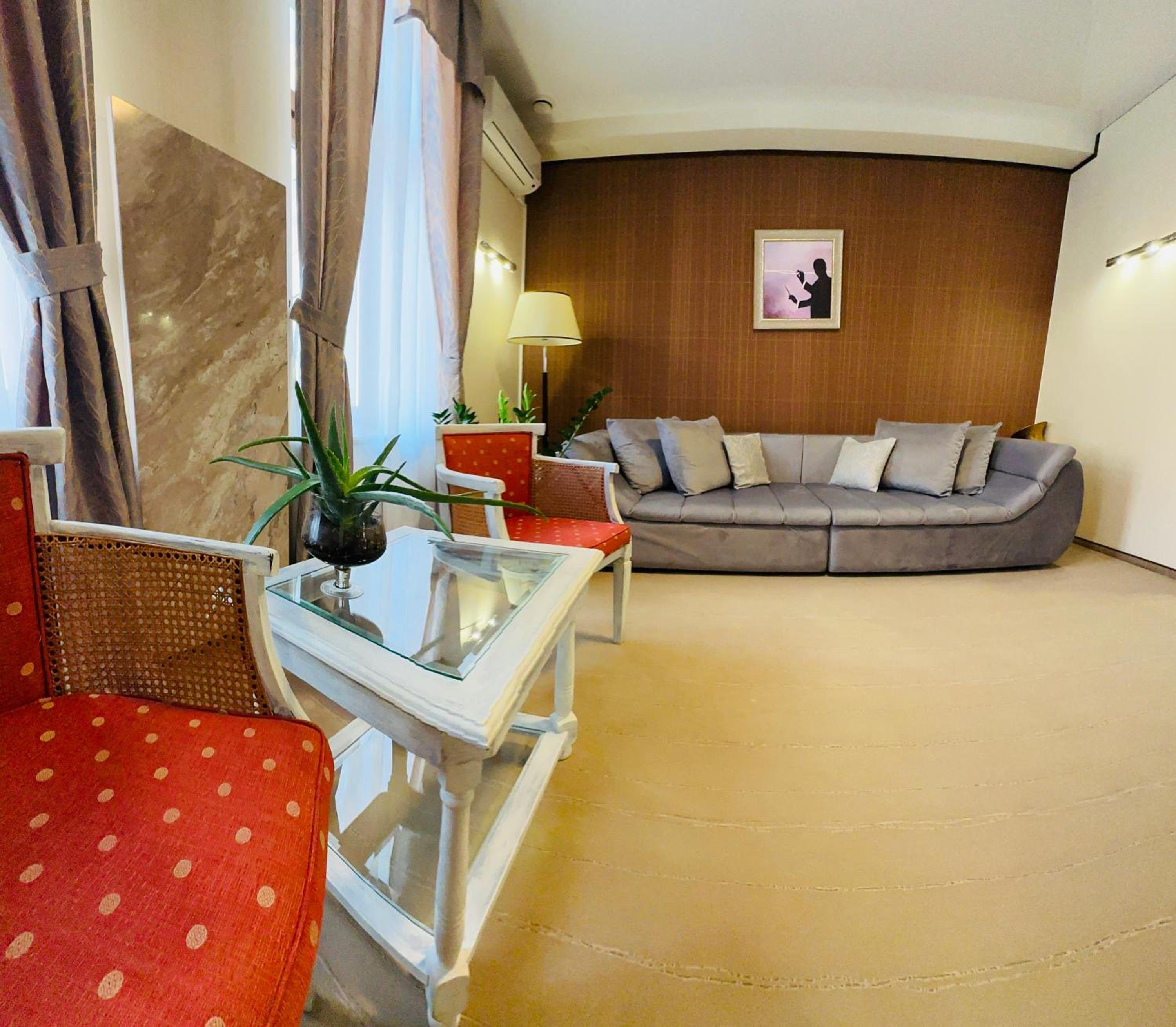 Family Suite - Photo 19