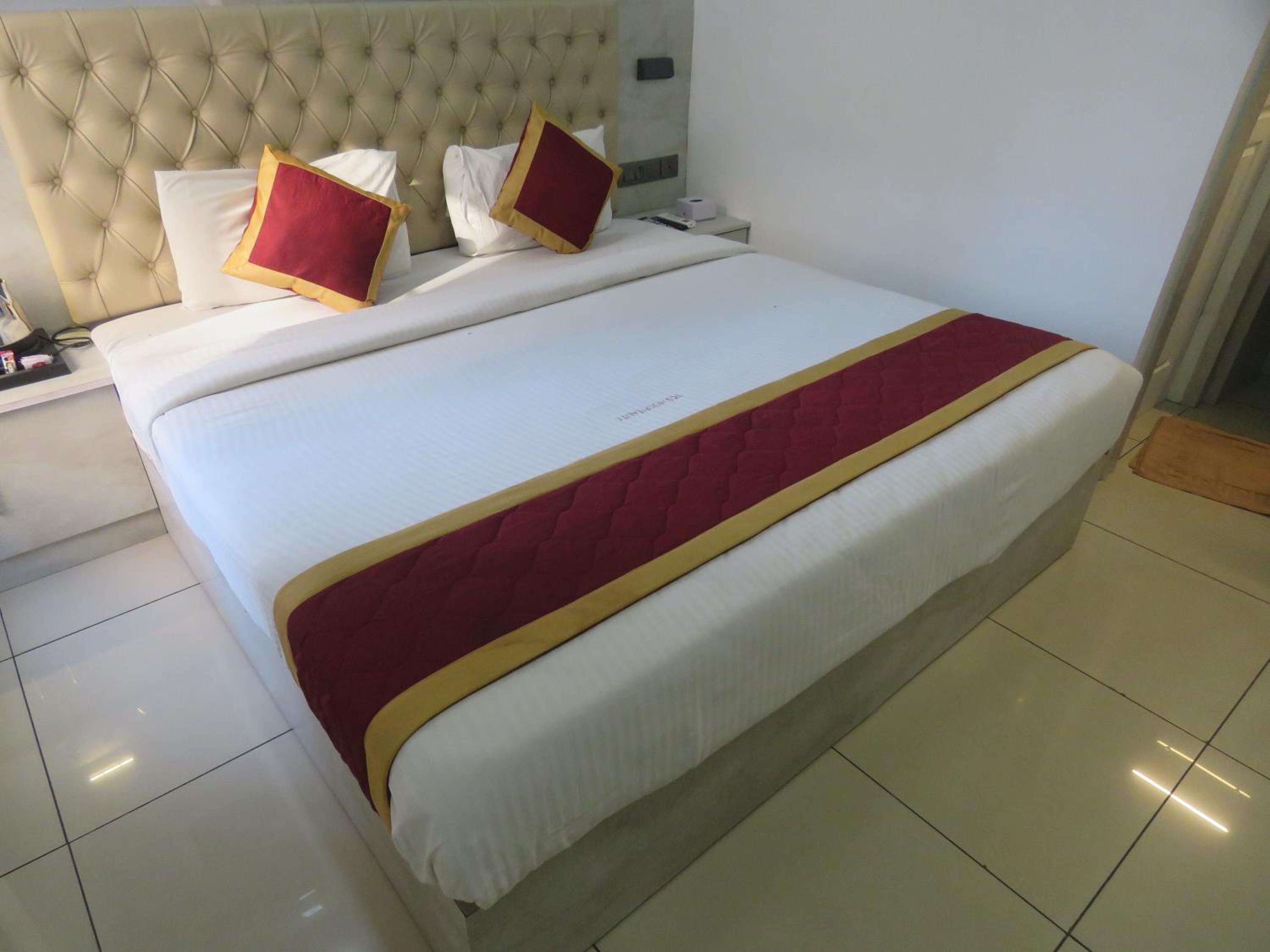 Deluxe Double Room - Photo 3