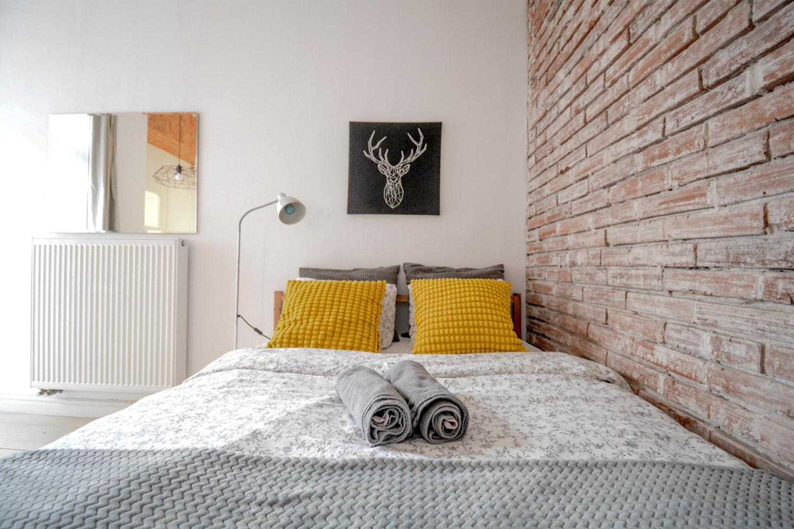 Studio Apartment - Photo 4