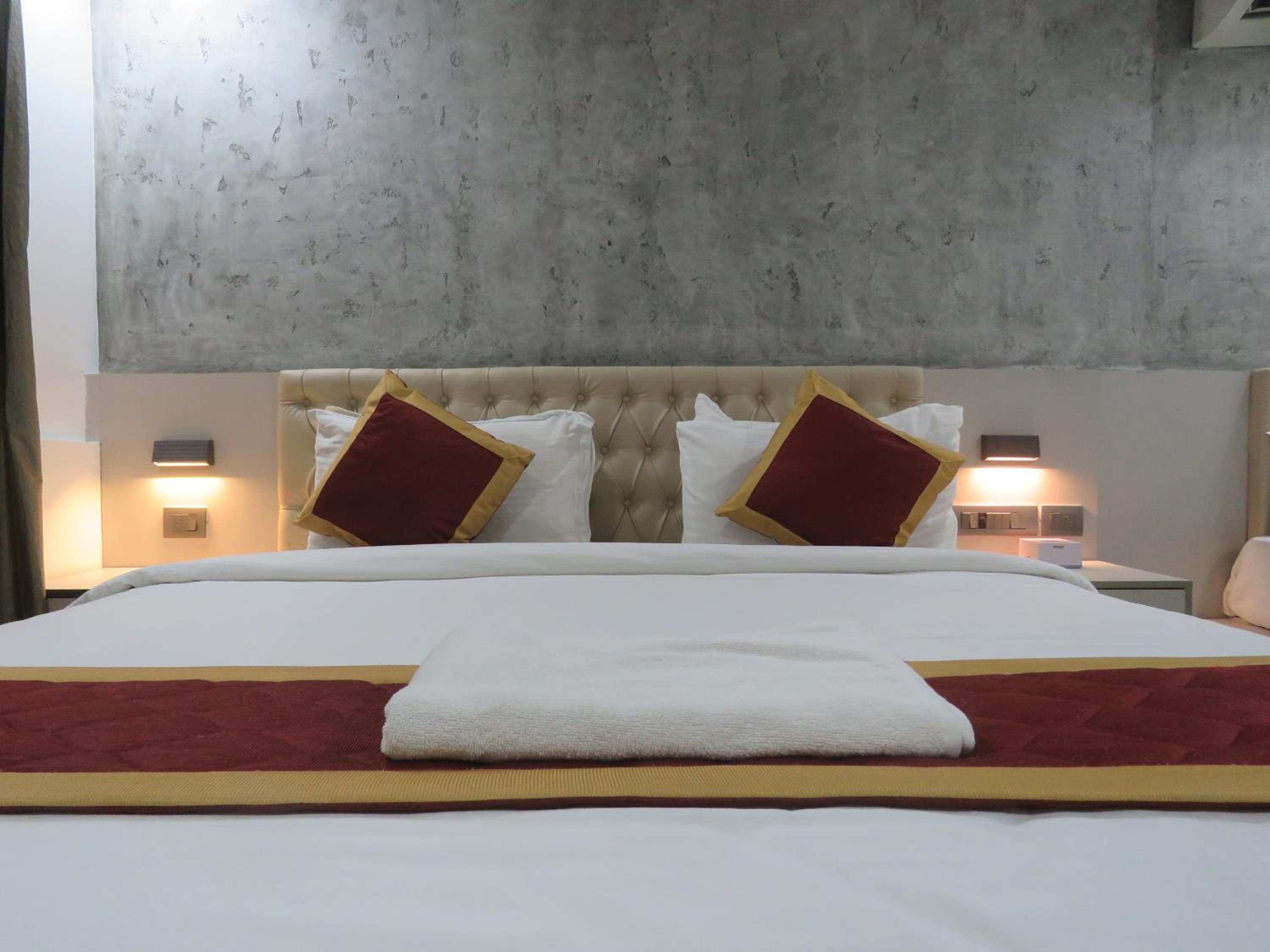 Deluxe Triple Room - Photo 17