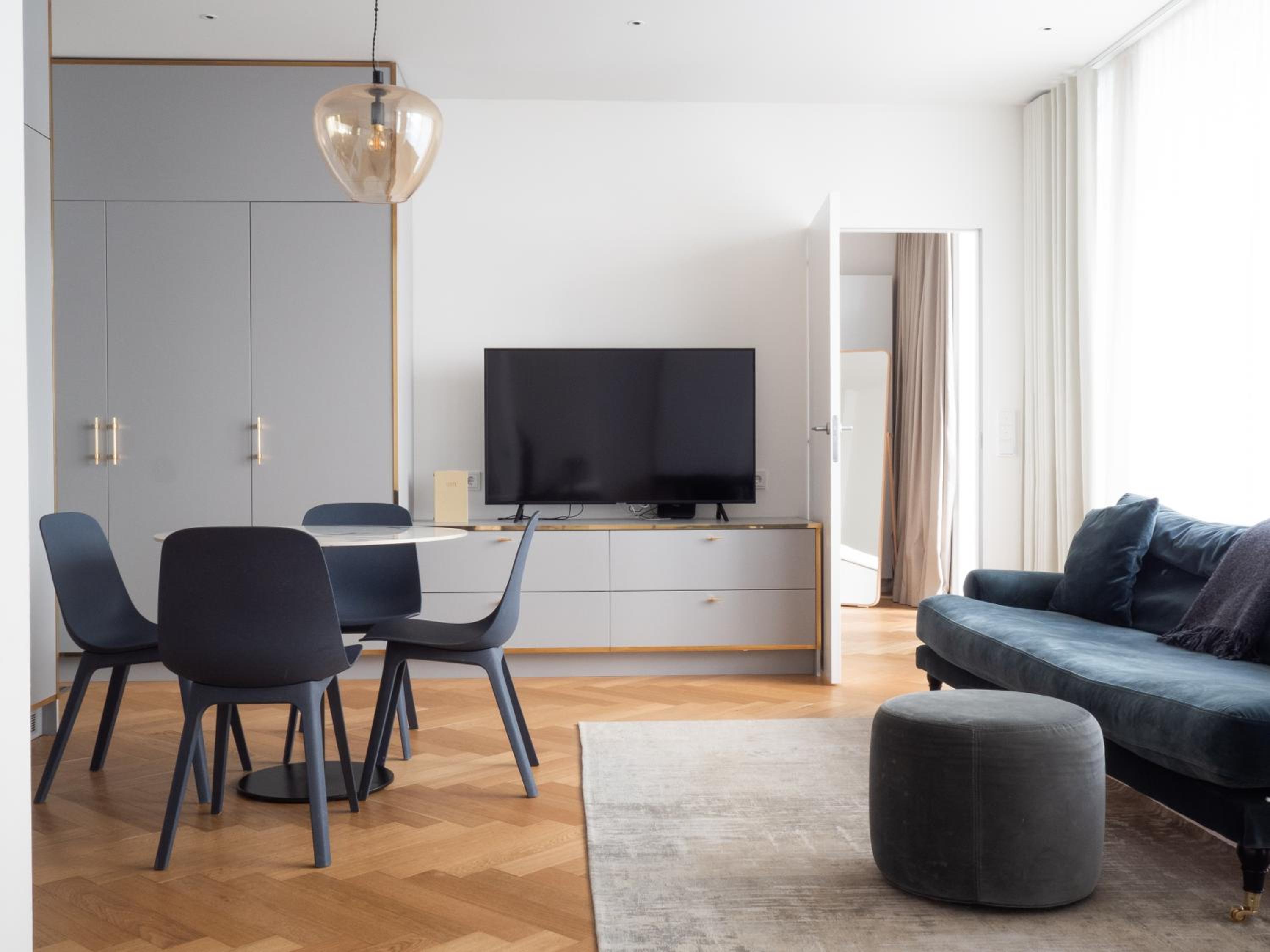 Original Apartment - 2 Bedroom with Kitchen