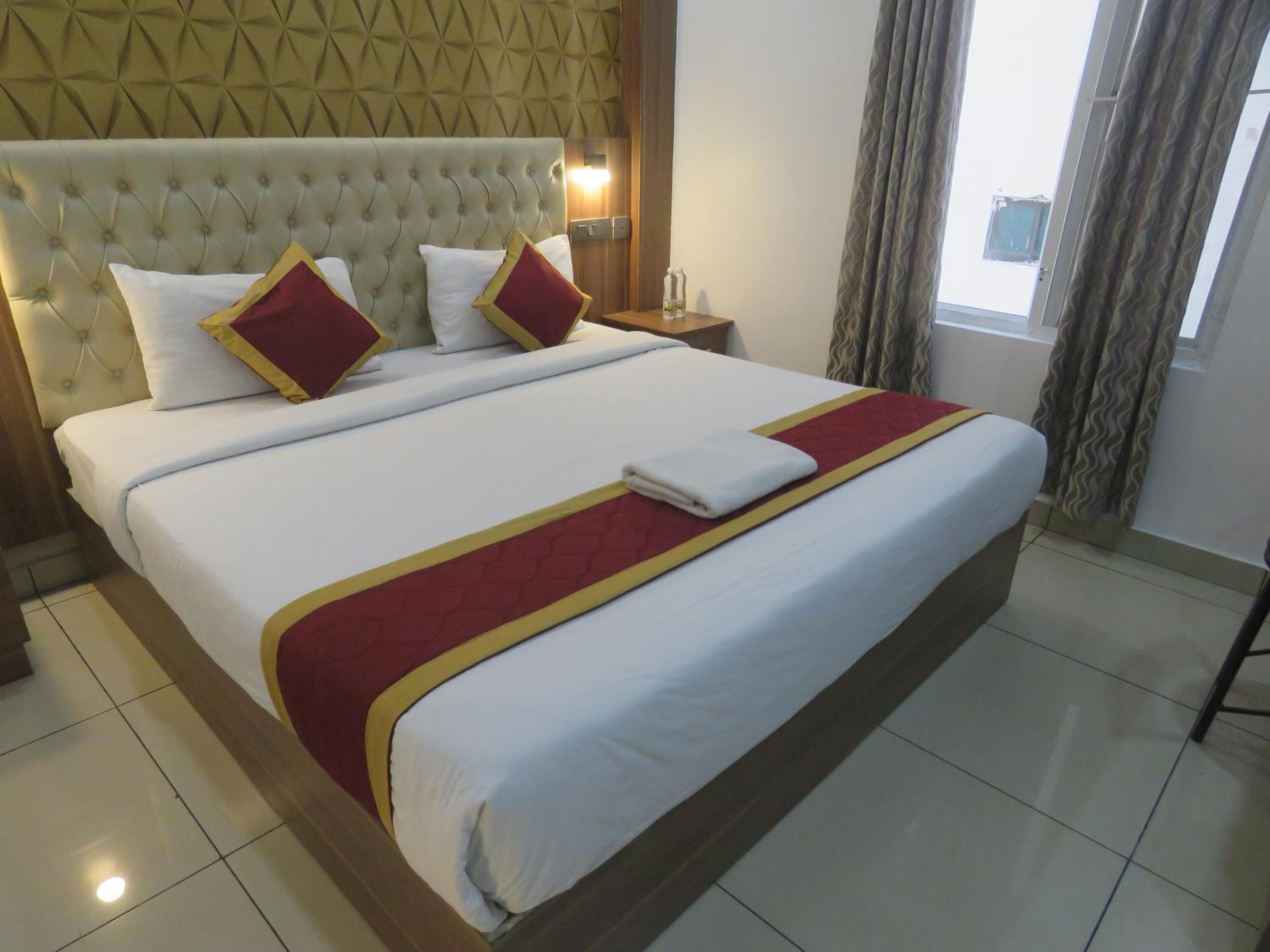 Standard Double Room - Photo 2