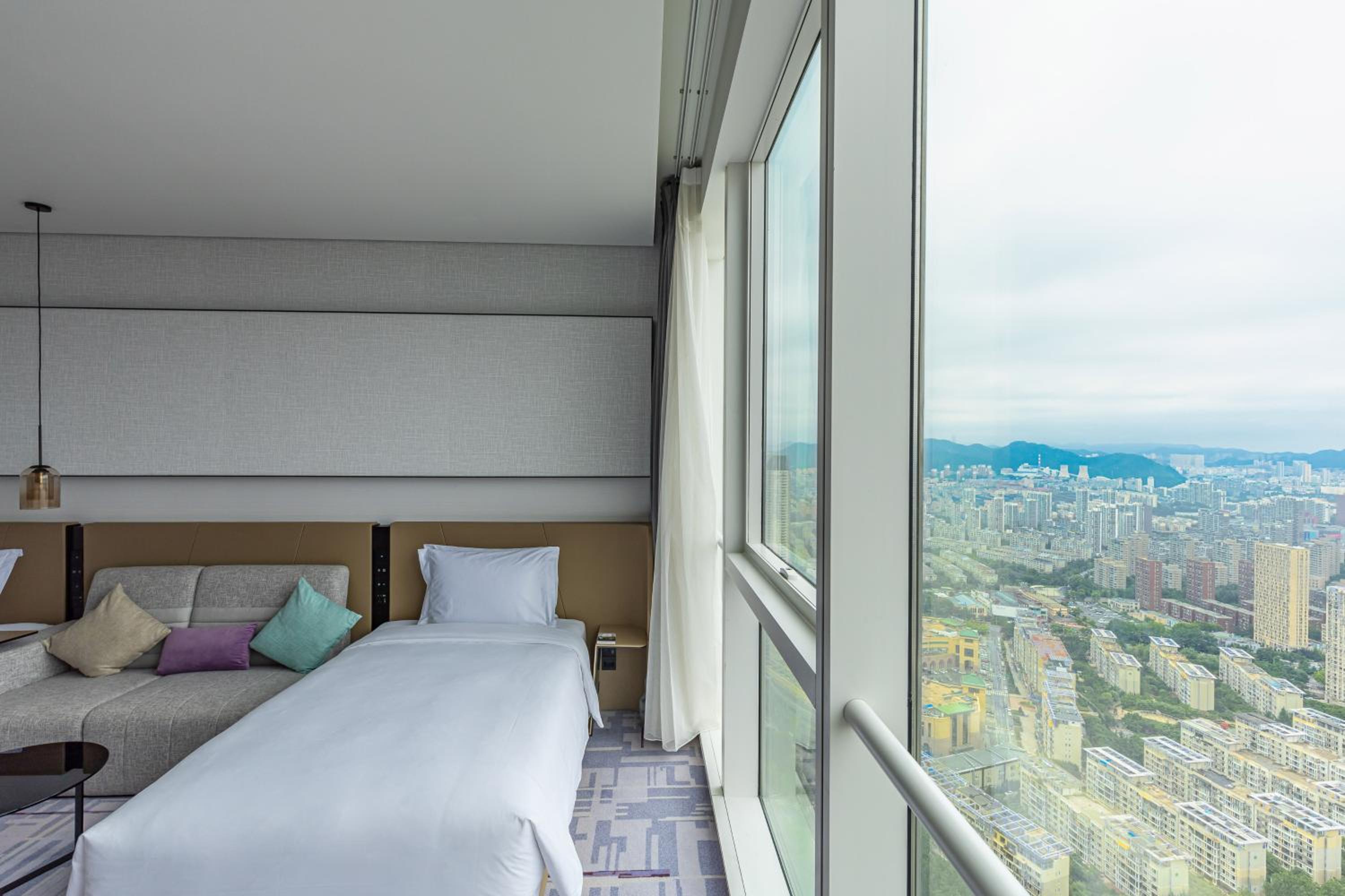 Standard Twin Room with Lounge Access