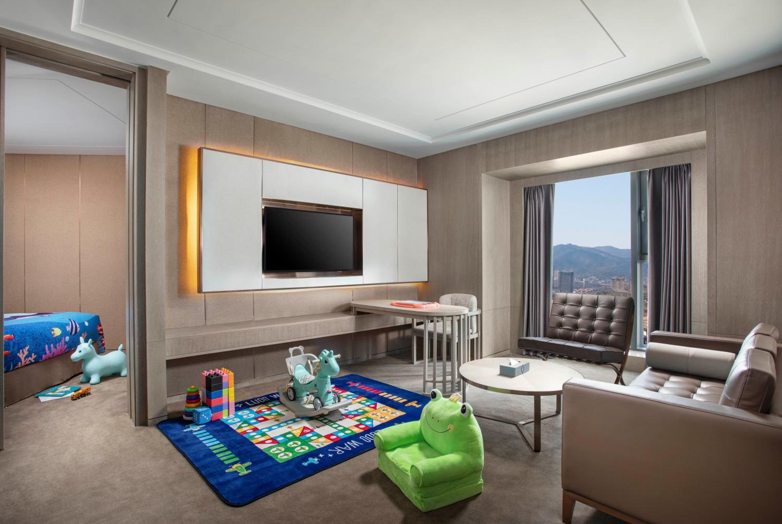 Family Suite - Photo 2