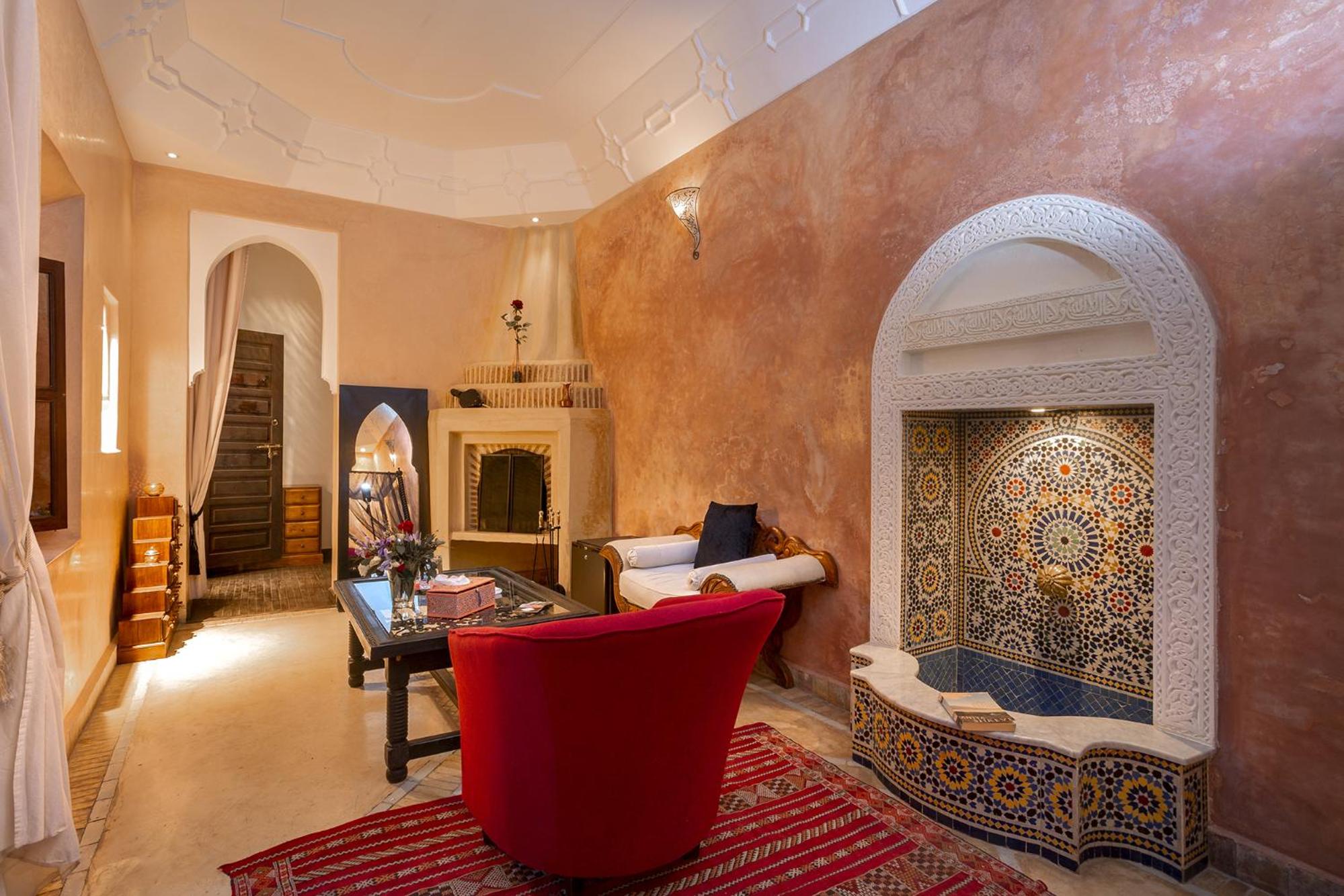 Deluxe Suite - Photo 7