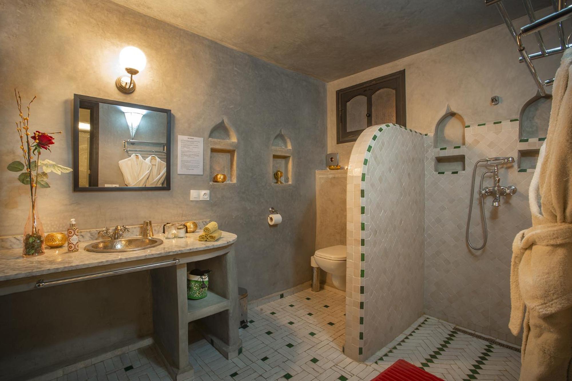 Superior Triple Room - Photo 9