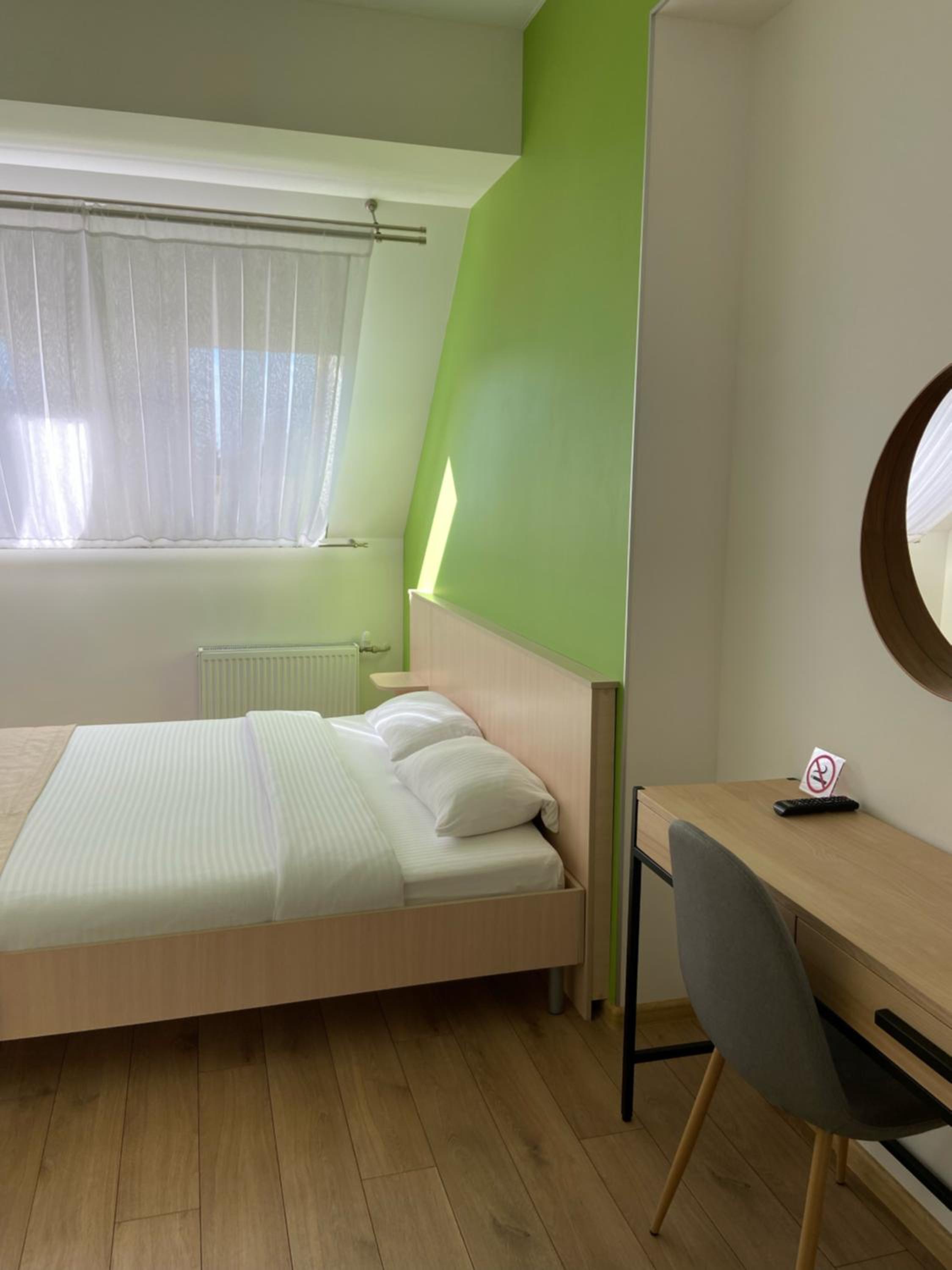 Single Room photo 3