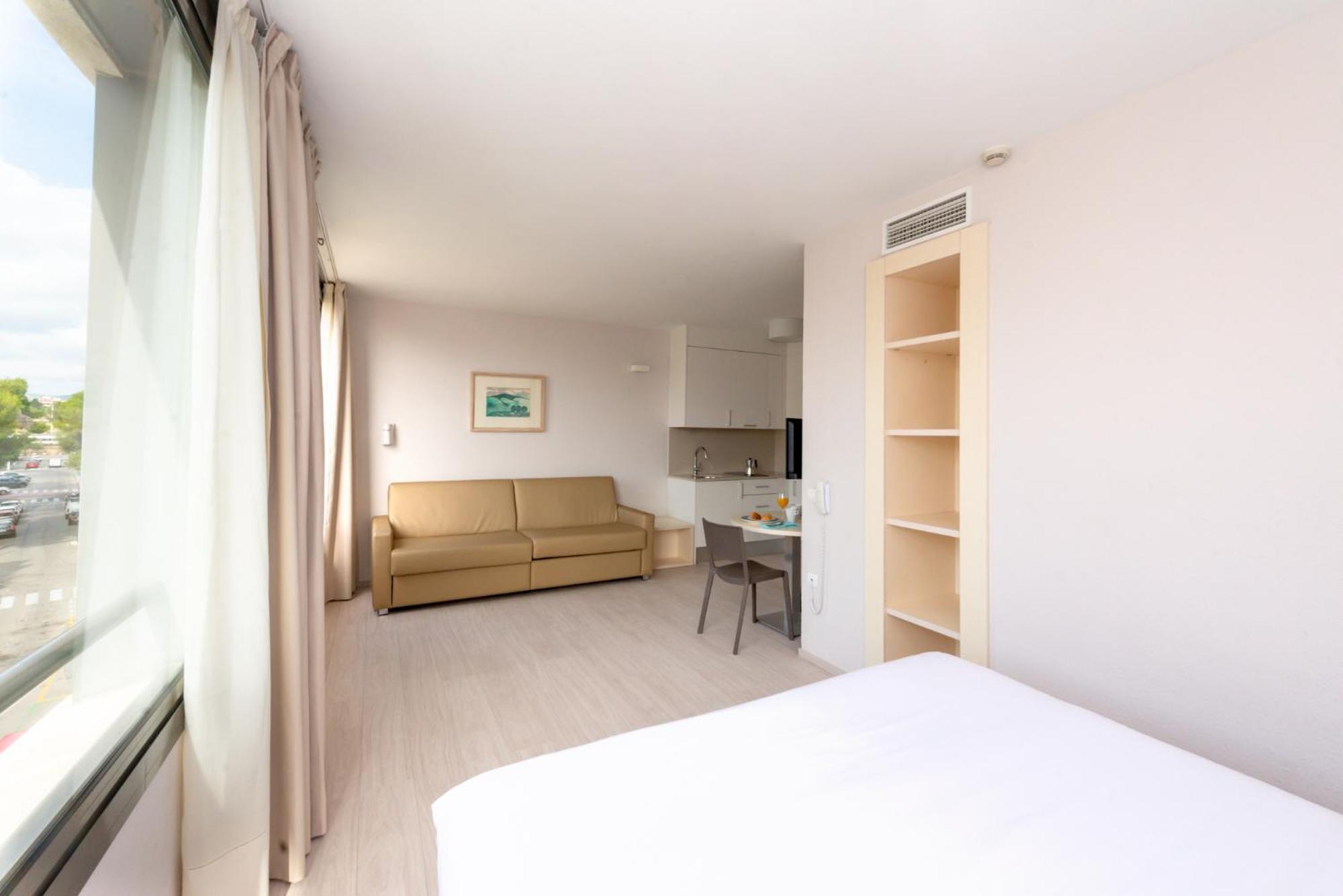 Superior Apartment with Sea View - Photo 2