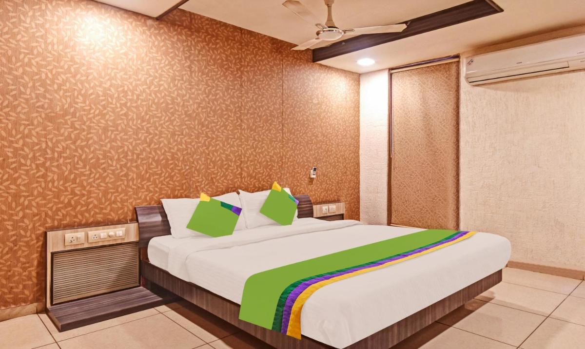 Deluxe Double Room photo 3