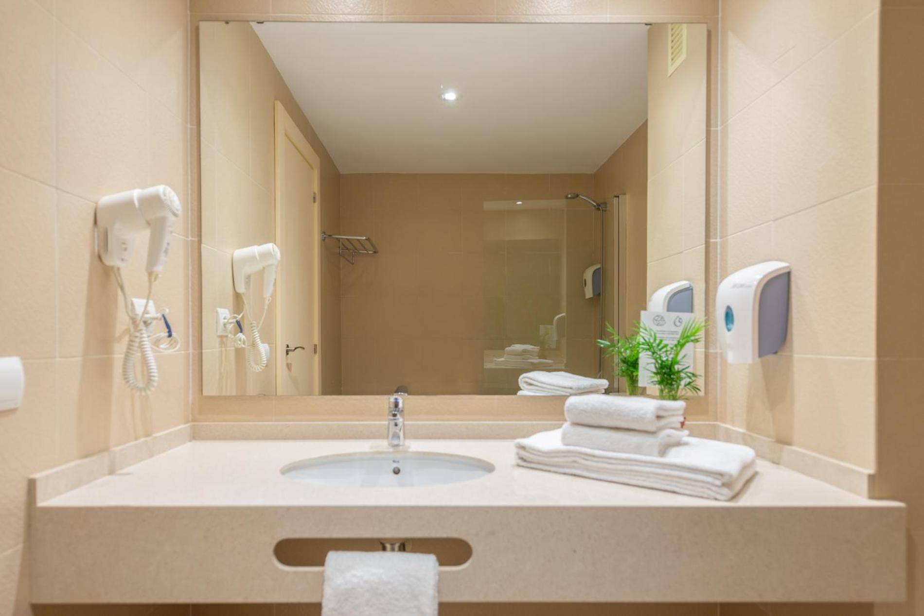 Superior Apartment - Photo 2