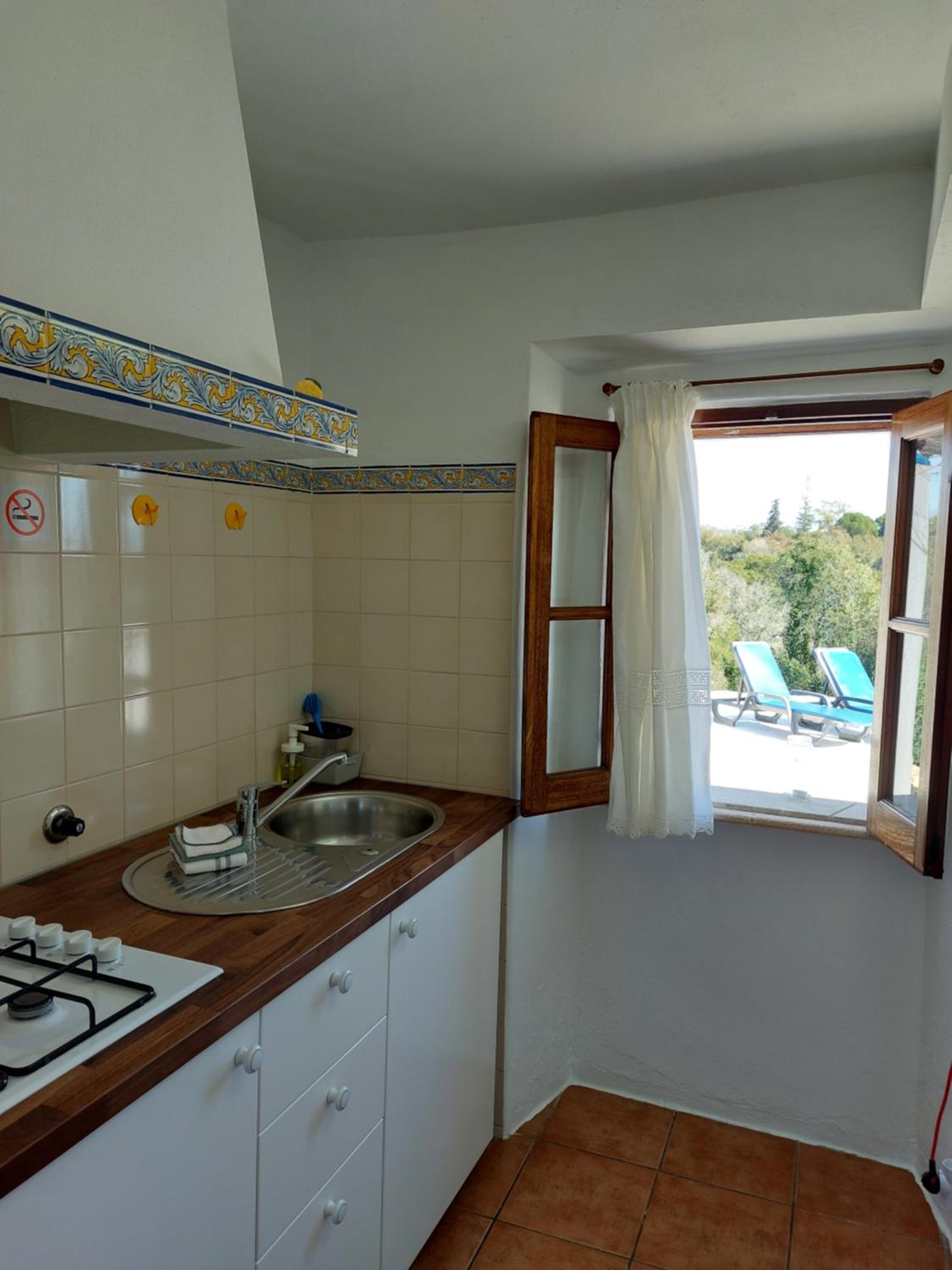 One-Bedroom Apartment - Photo 5