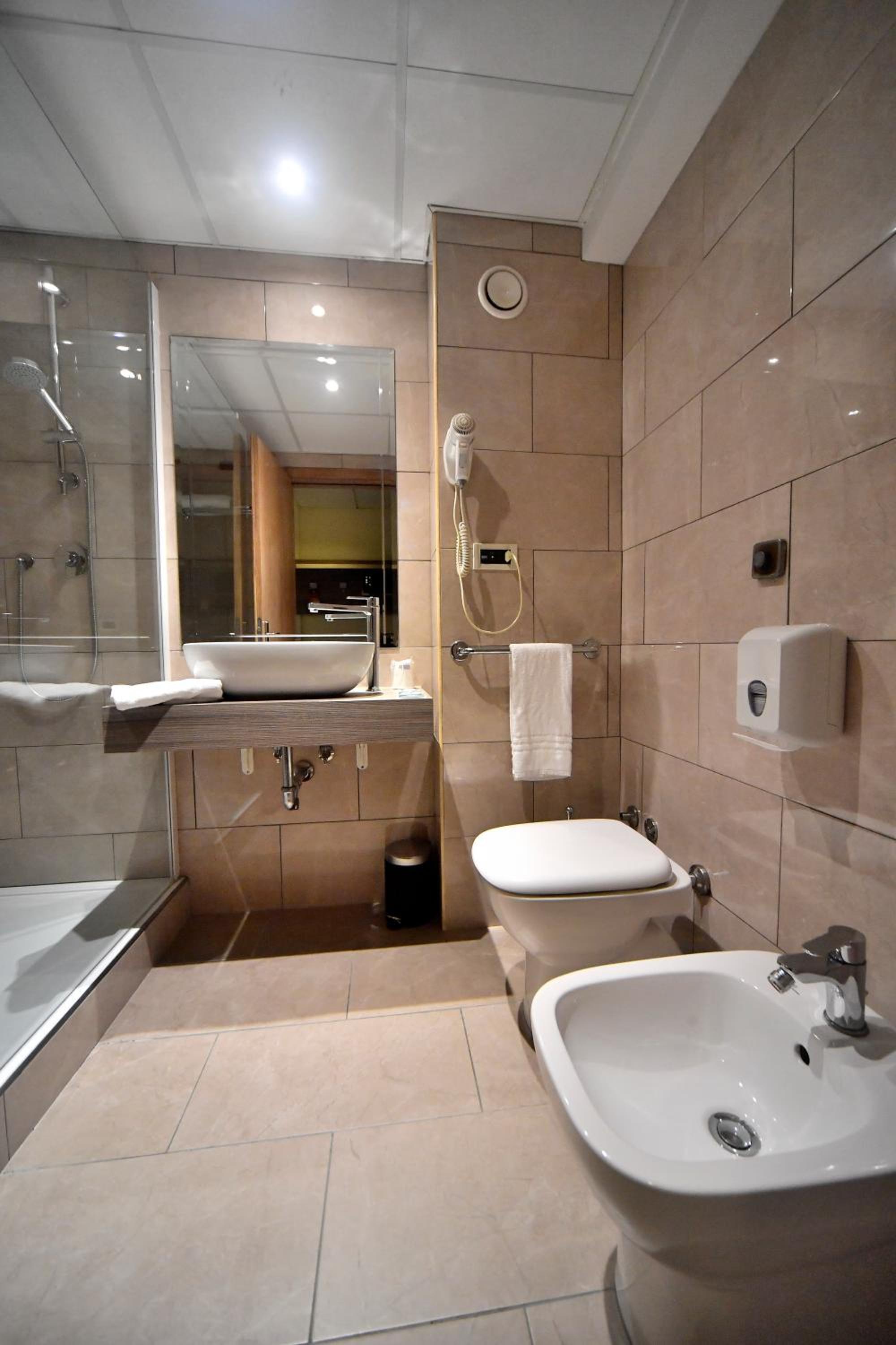 Single Room photo 3