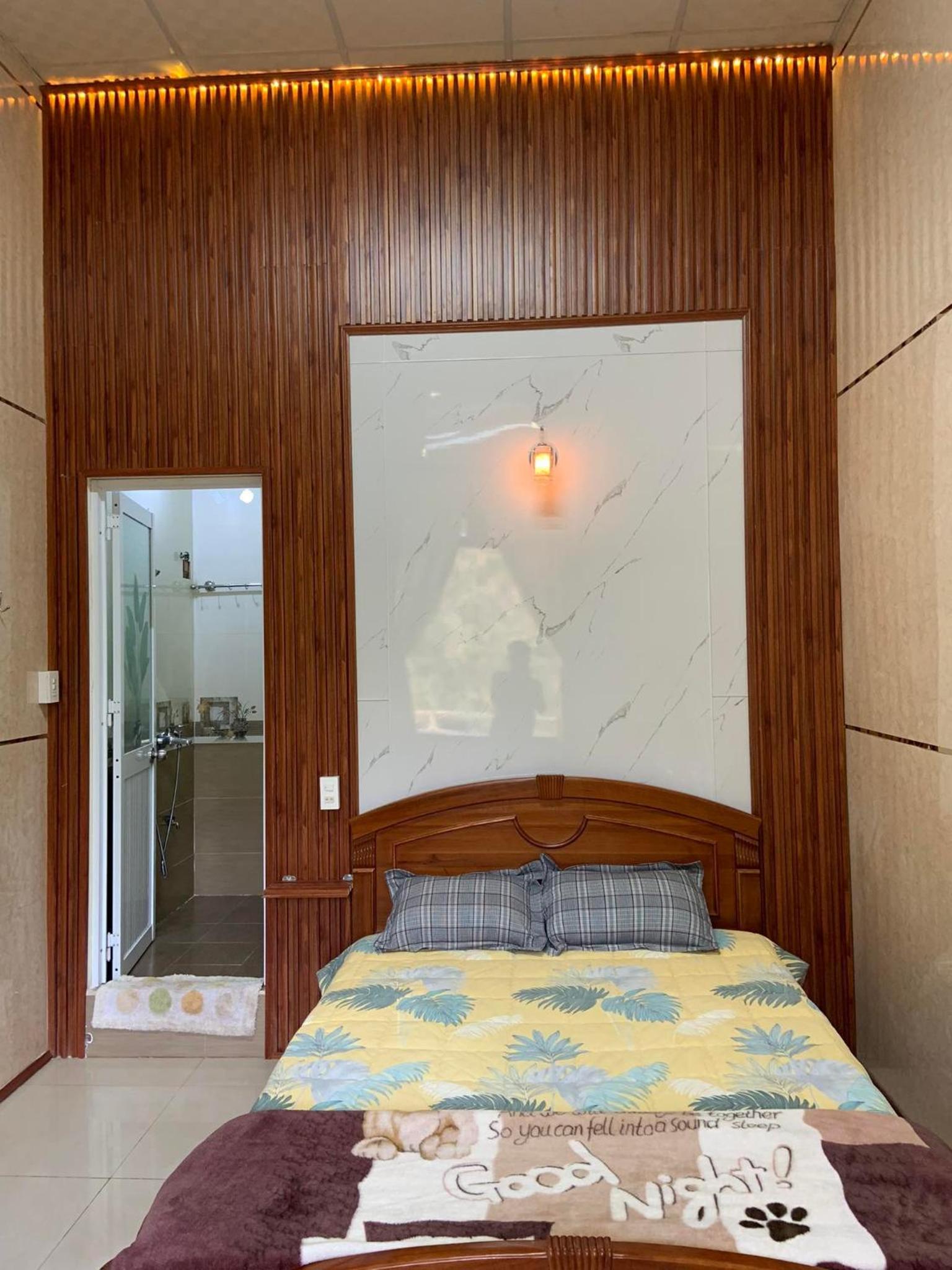 Double Room With Lake View - Photo 17