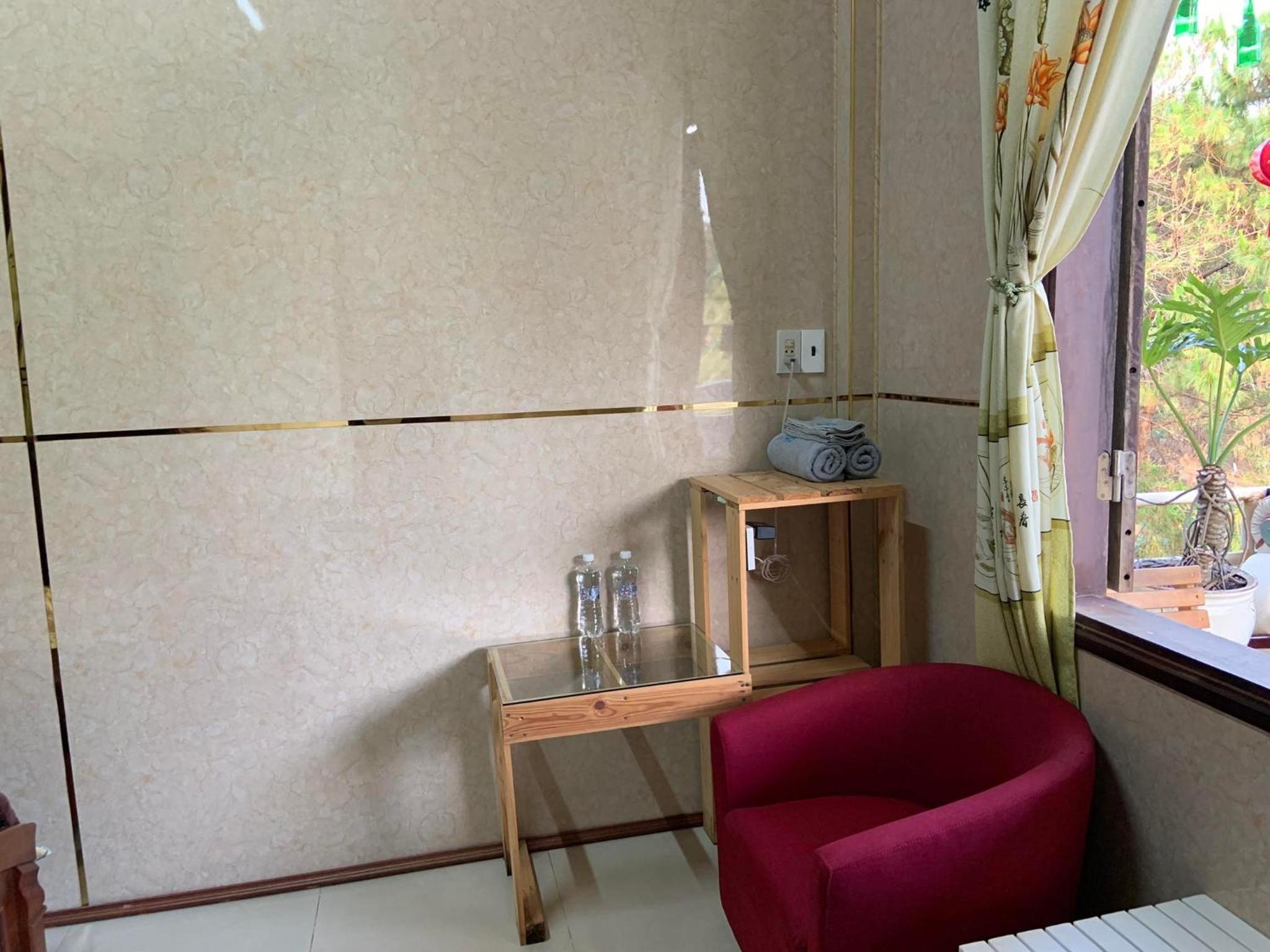 Double Room With Lake View - Photo 12