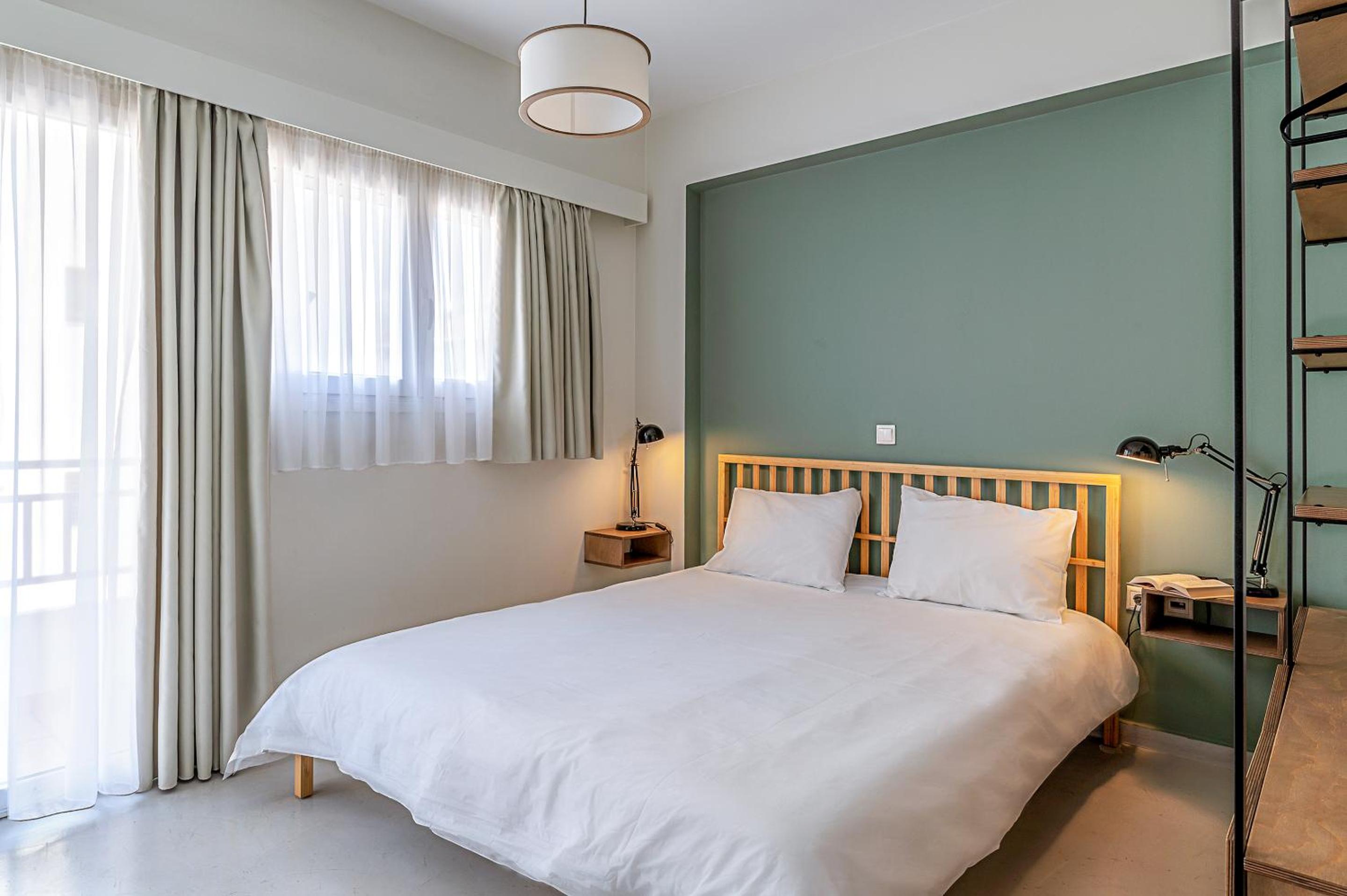 One-Bedroom Apartment with Balcony 3.2 photo 1