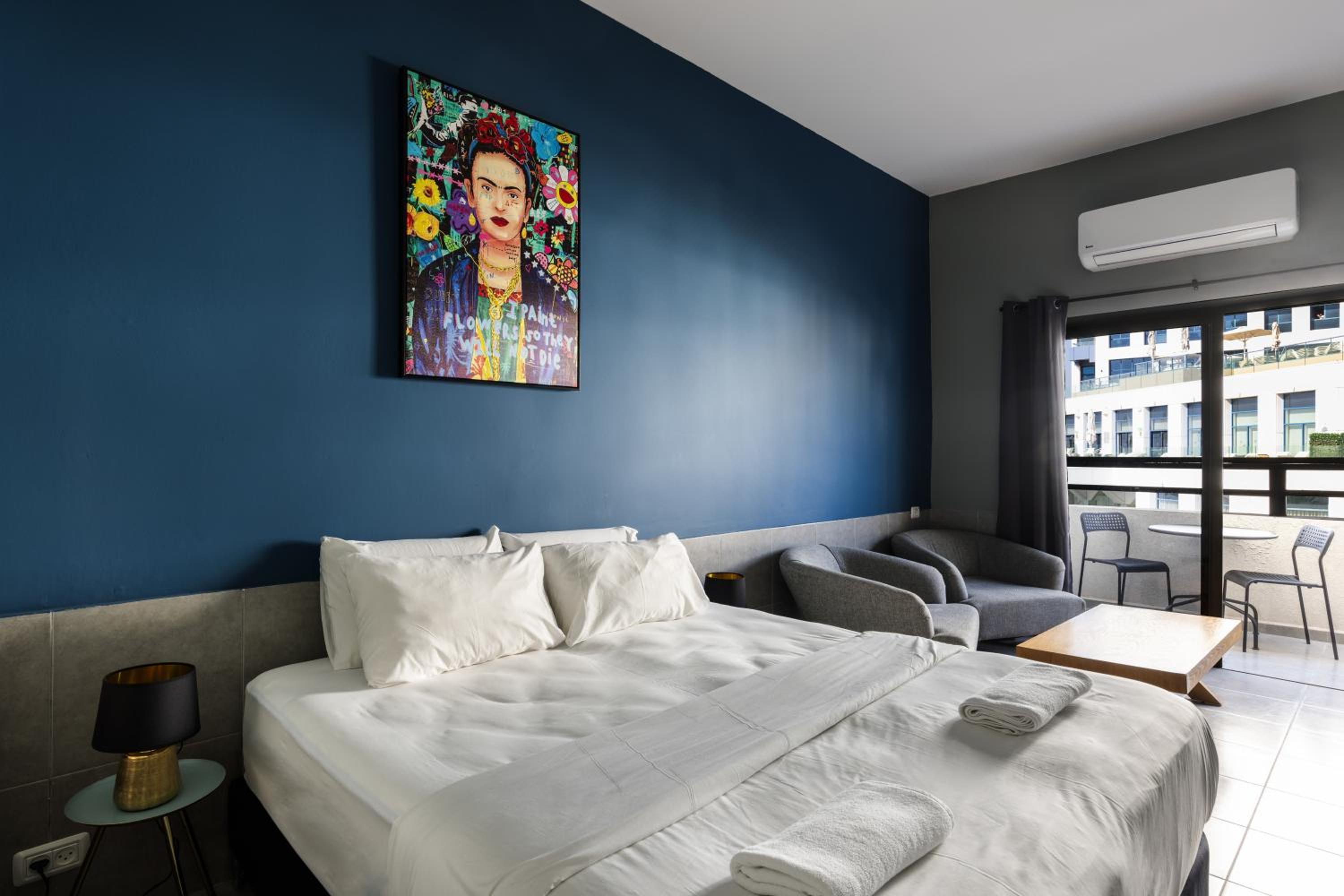 Junior Suite with Sea View - Photo 3