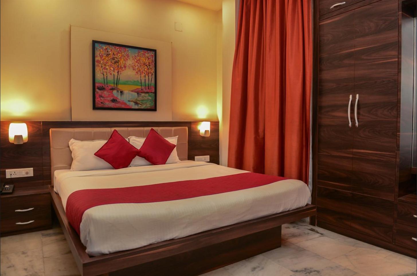 Deluxe Double Room - Photo 9