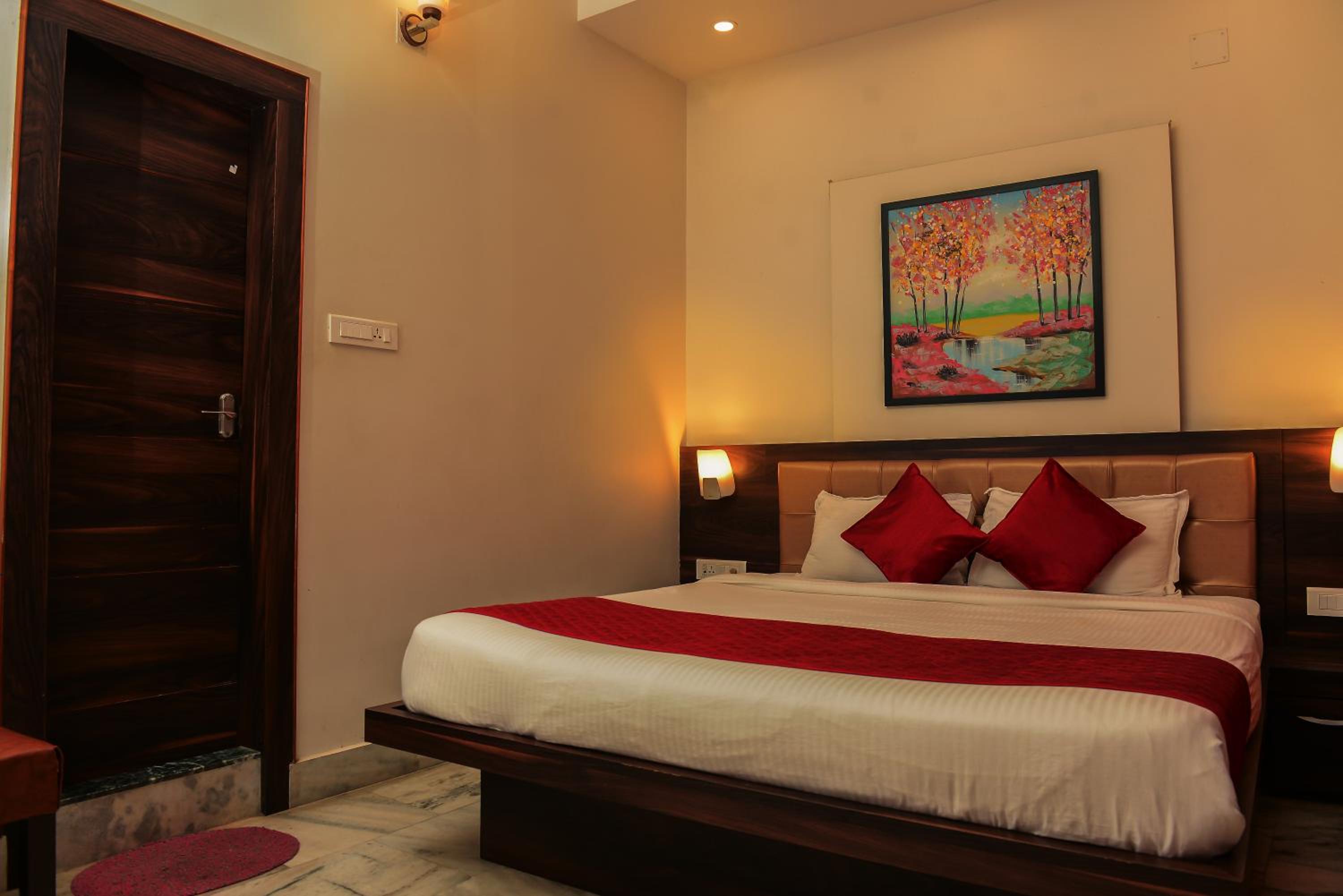 Deluxe Double Room - Photo 25