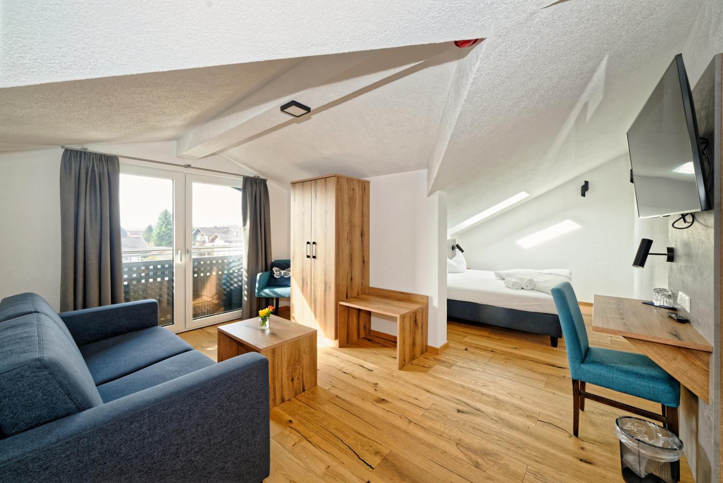 Double Room with Mountain View - Photo 1
