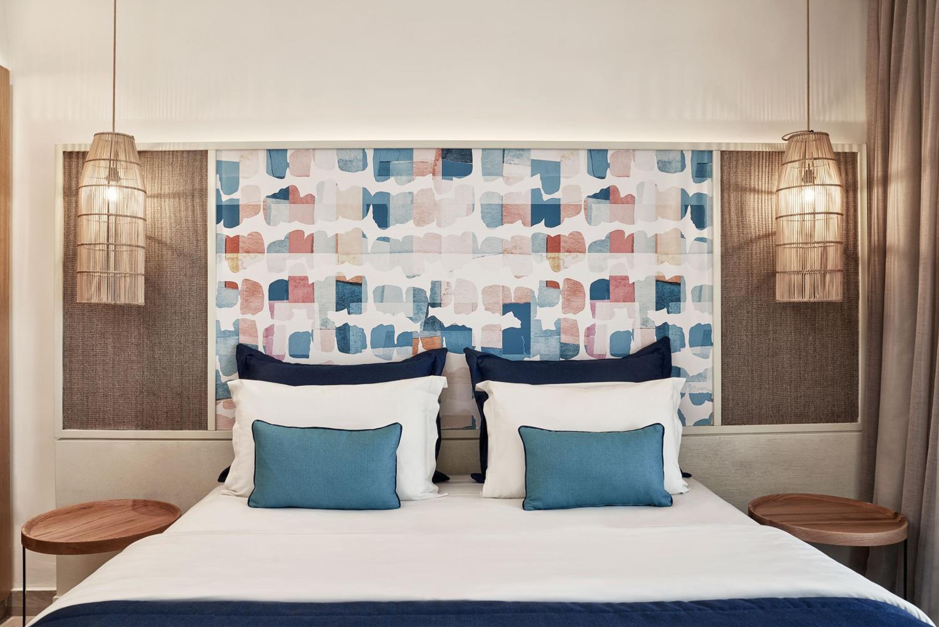 Junior Suite Inland View