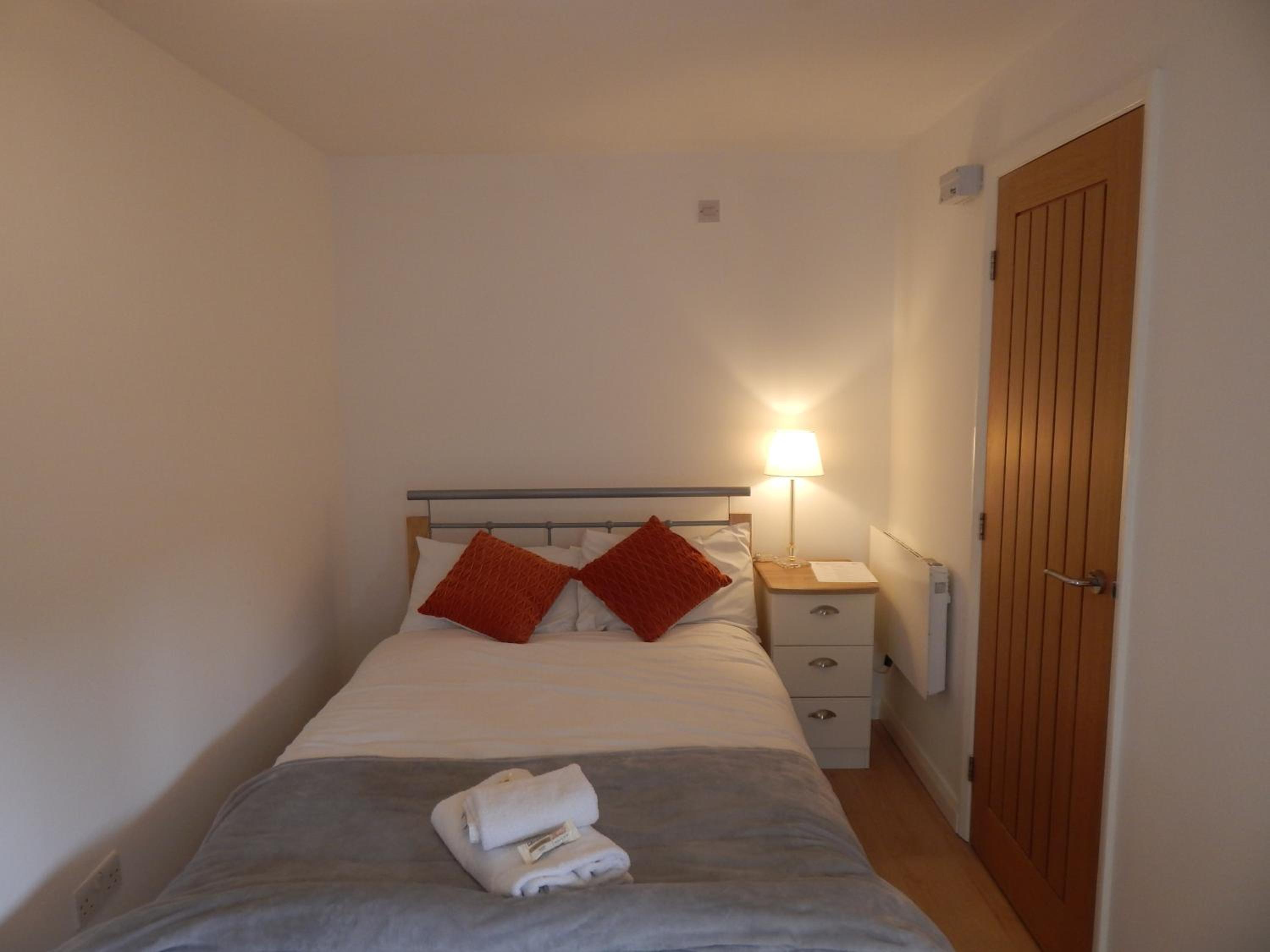 Deluxe Double Room with Shower