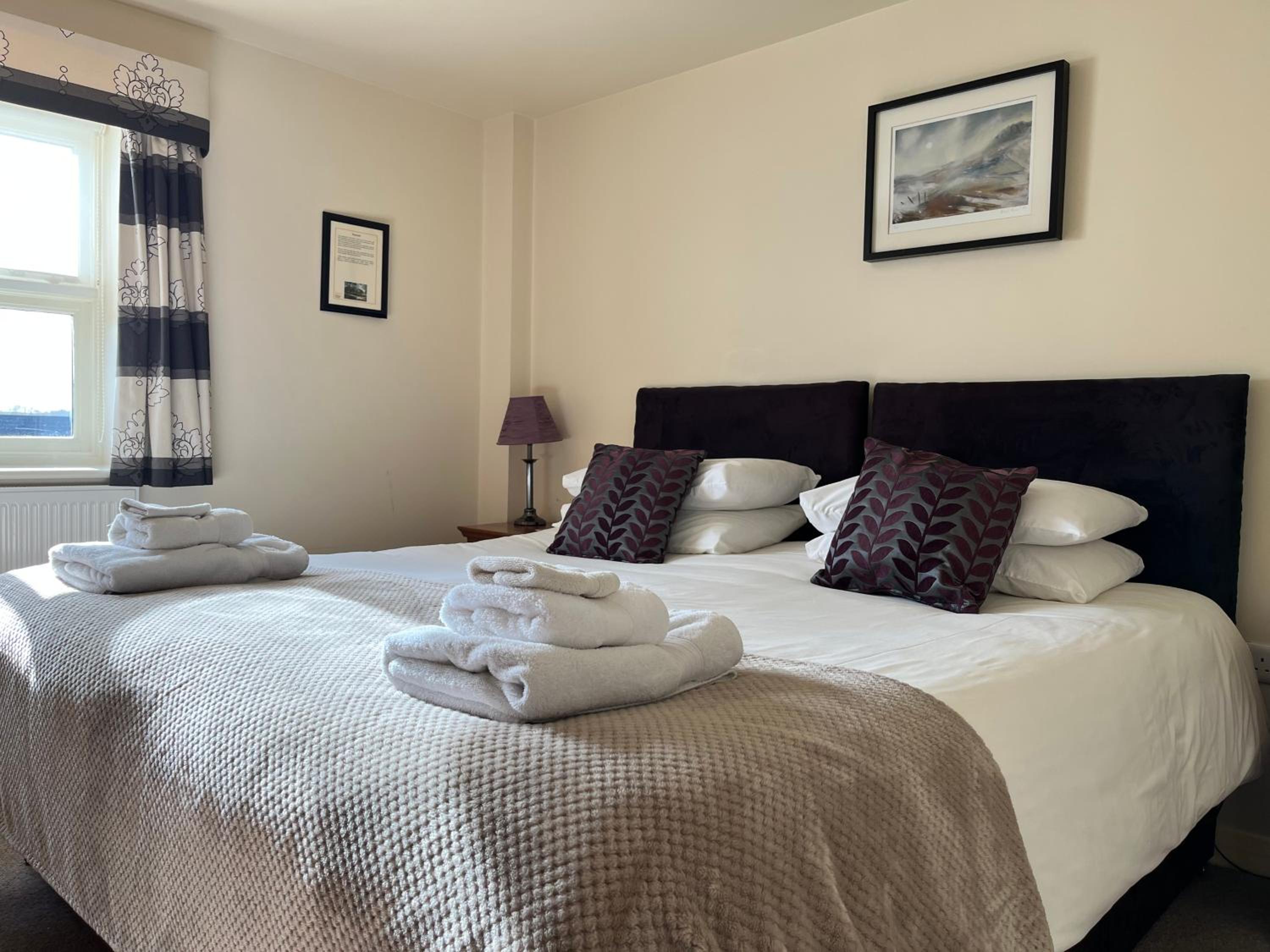 Standard Room with Shower or Bath