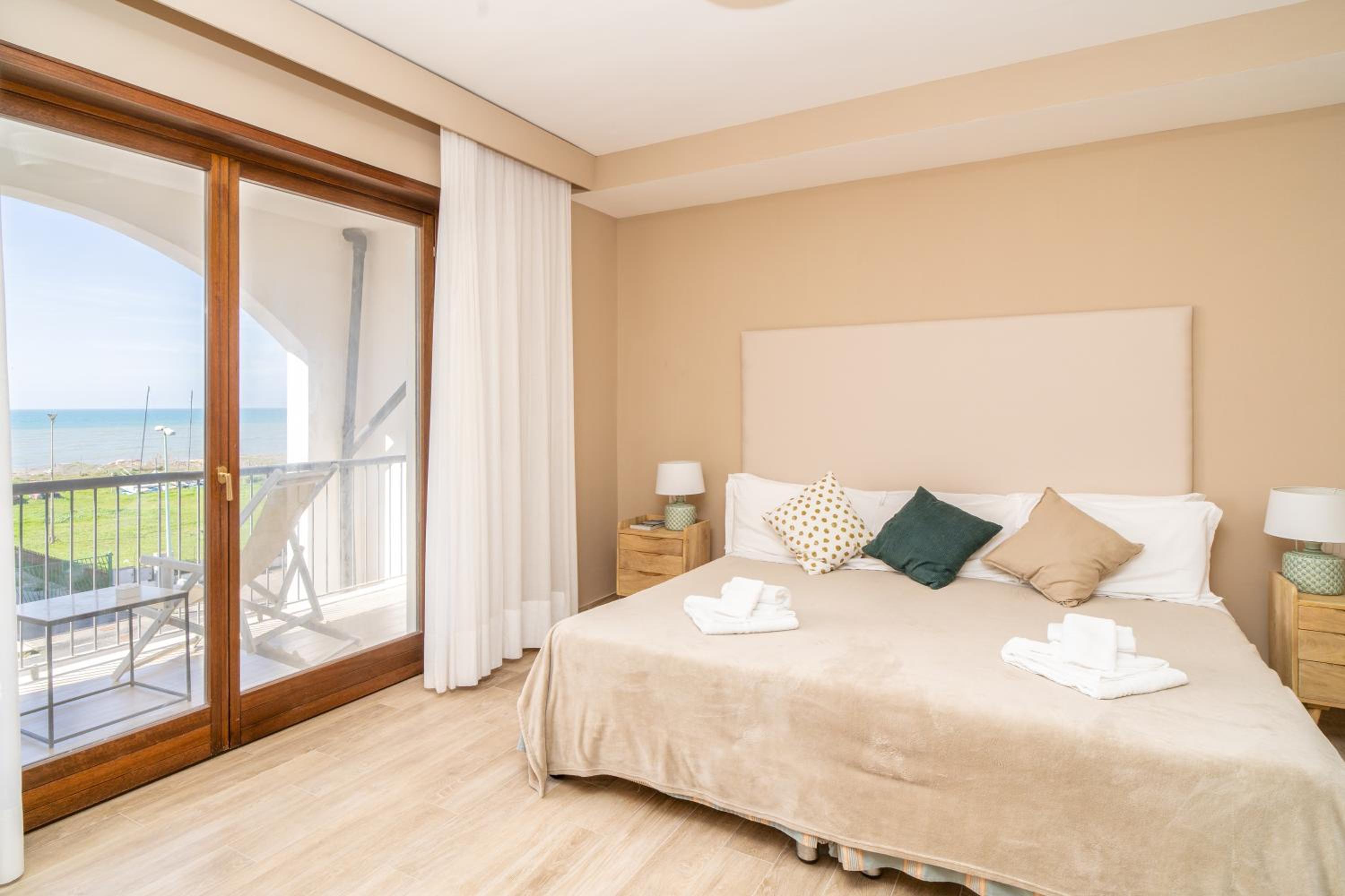 Queen Room with Sea View