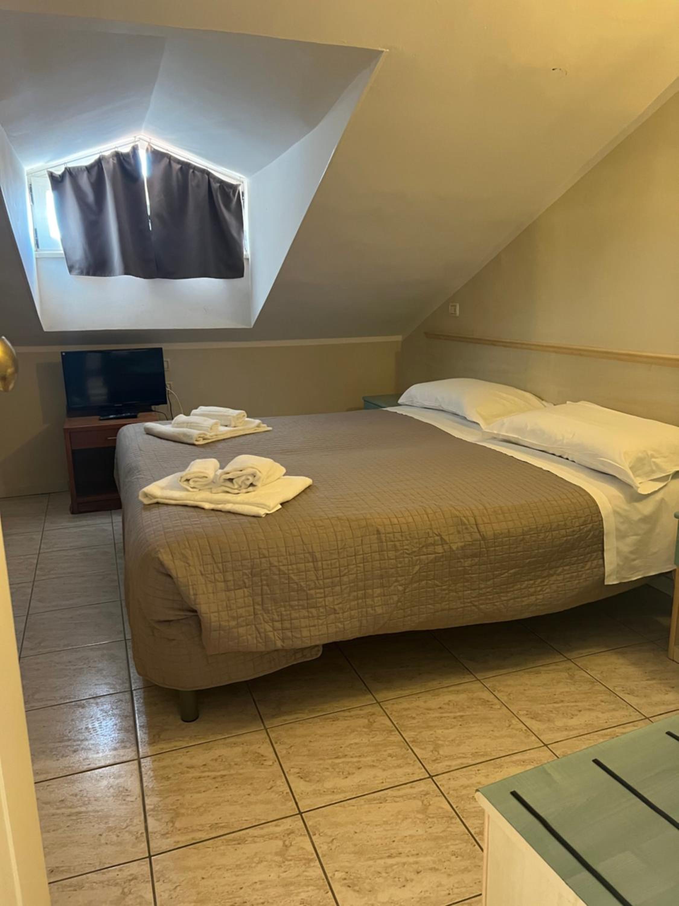 Economy Double or Twin Room