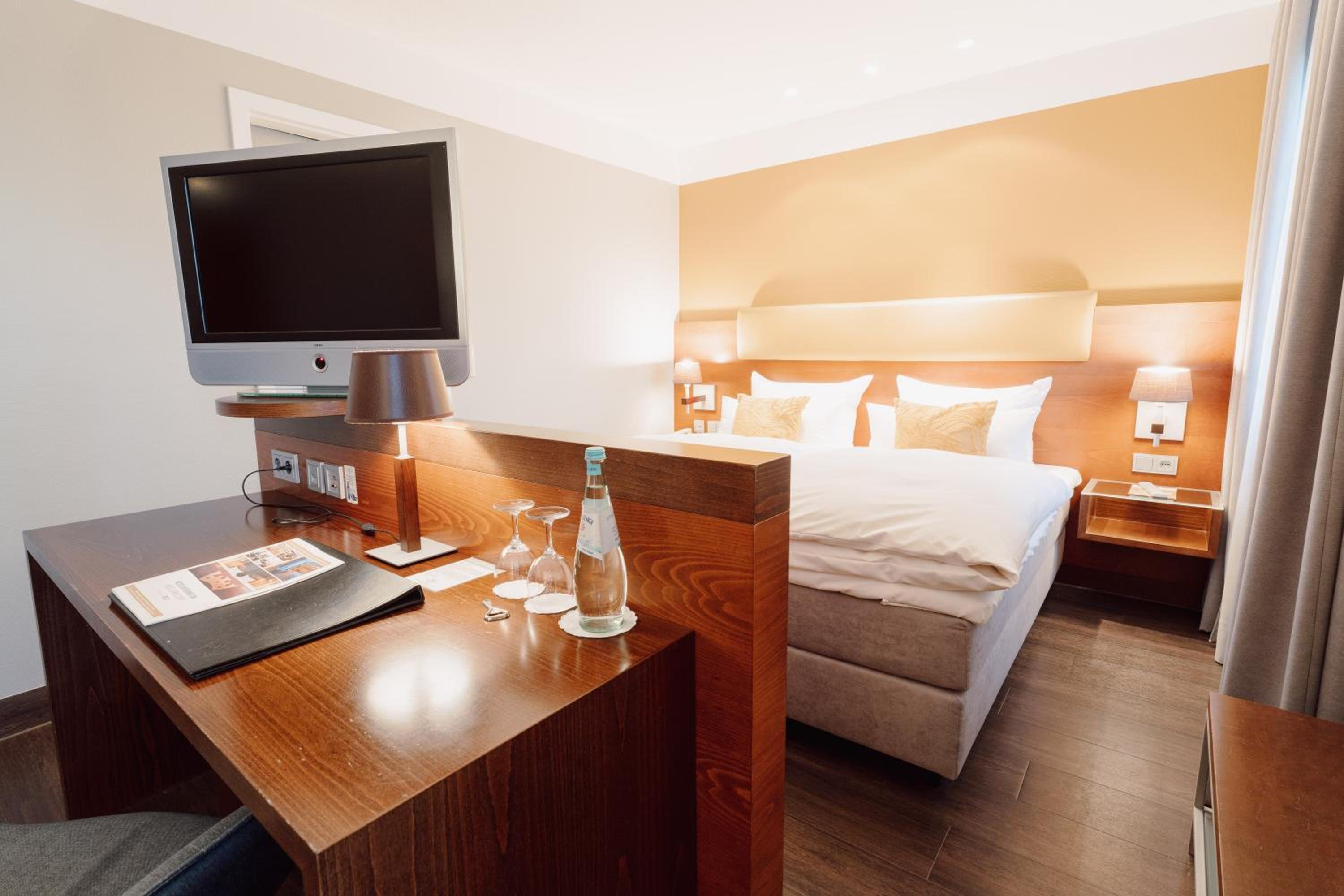 Deluxe Double Room - Photo 1