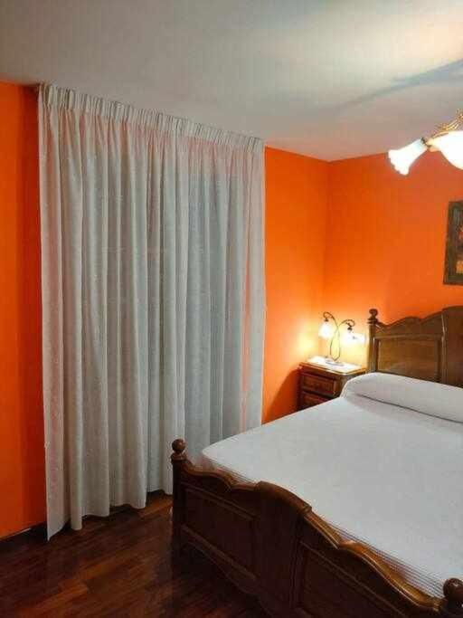 Villa de Tres Habitaciones