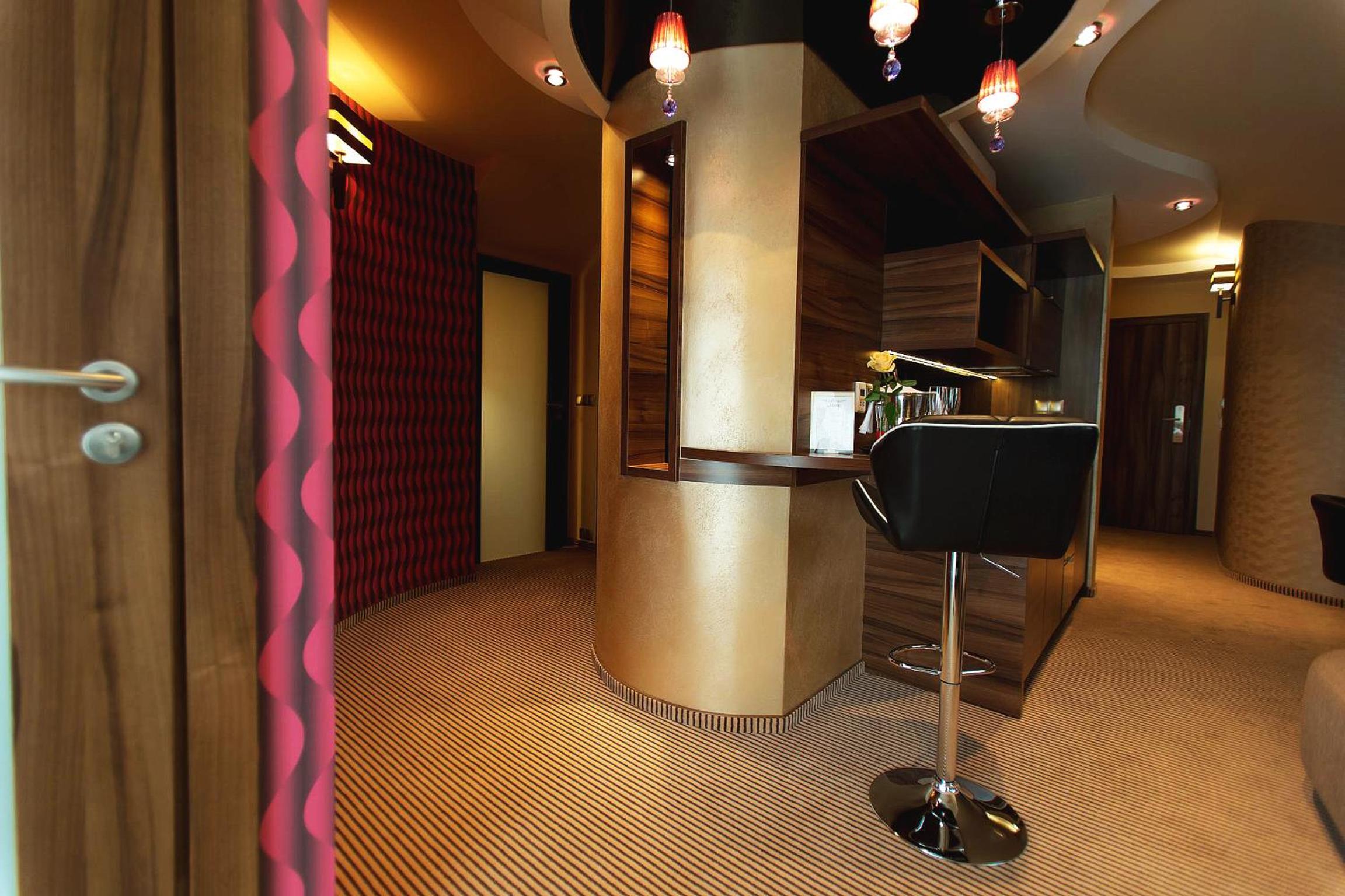 Premium Apartment - Photo 3