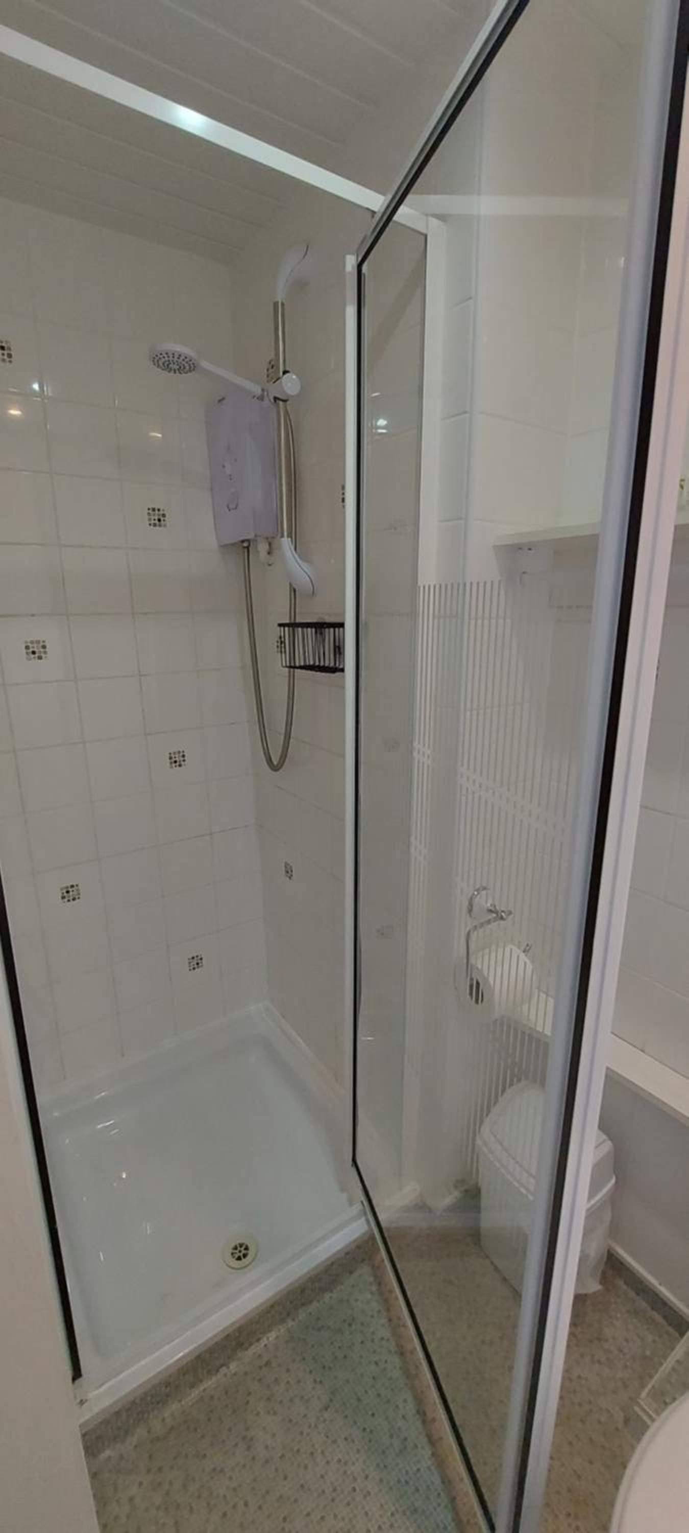 Standard Double Room - Photo 11