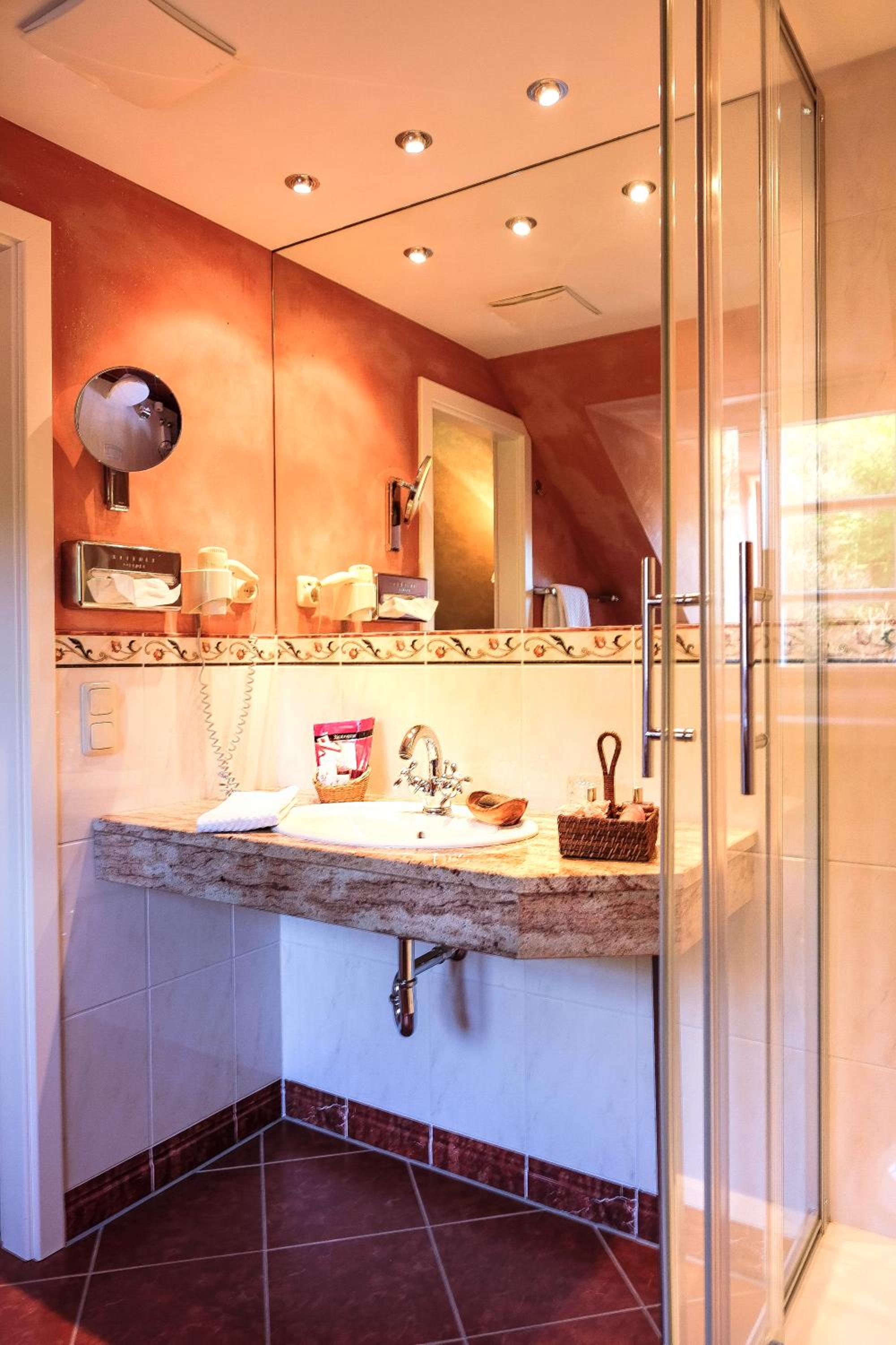 Type 2 Single Room photo 2