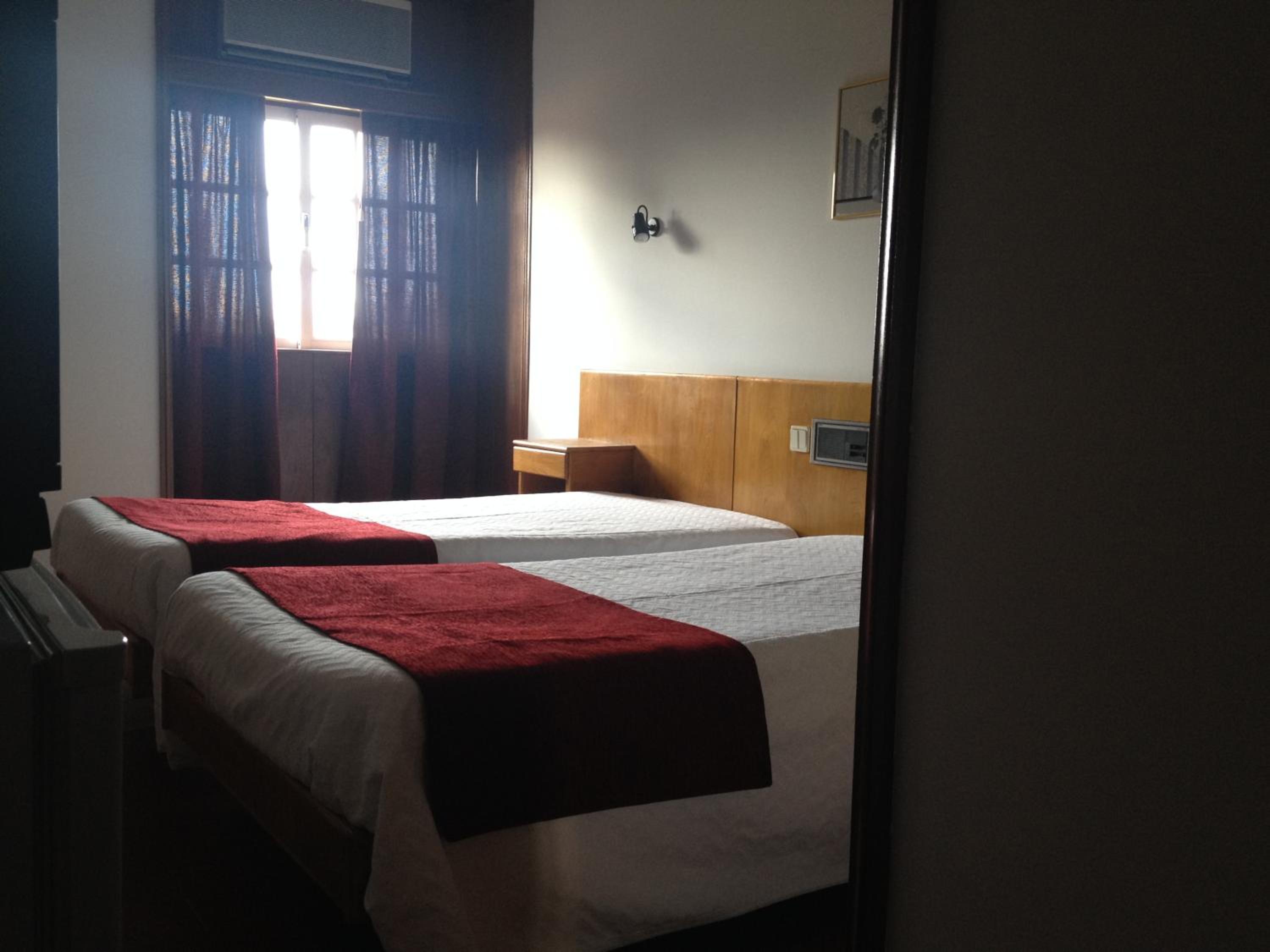 Standard Twin Room photo 1