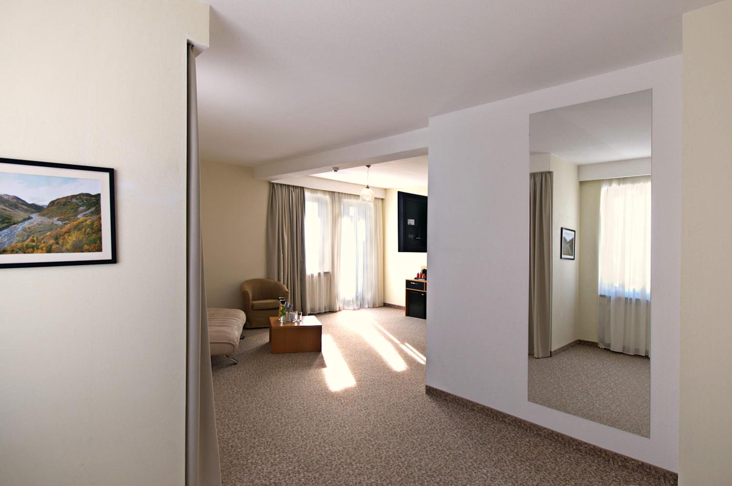 Standard Family Room photo 3