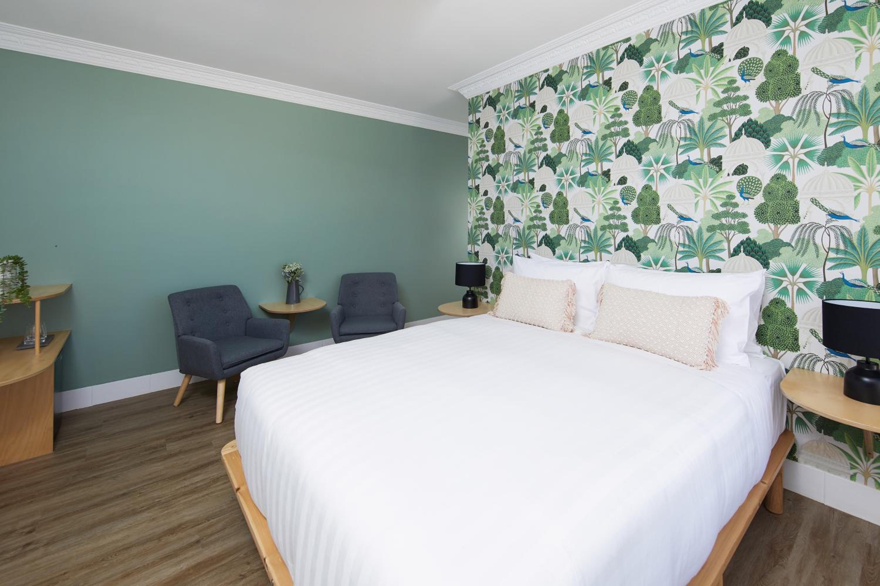 Superior Queen Room