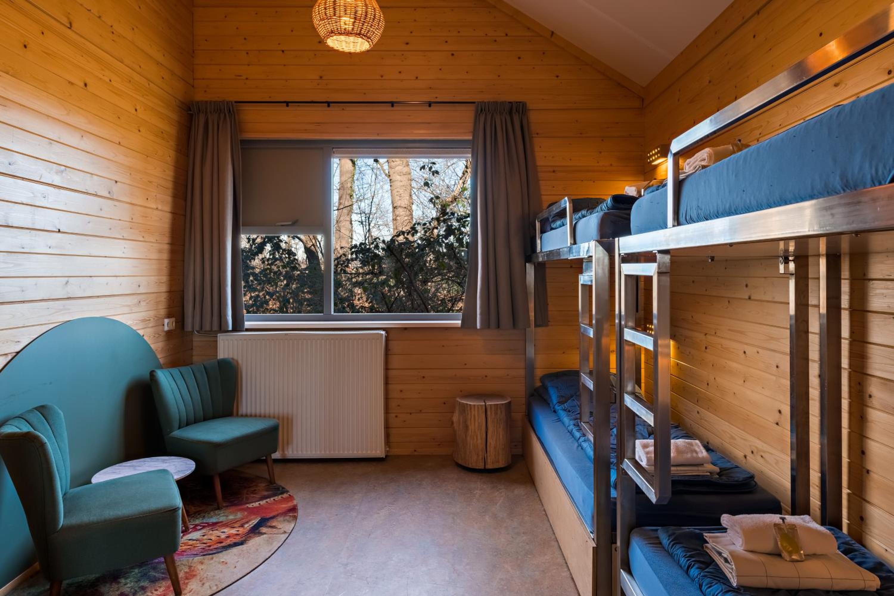 Quadruple Family Room with Terrace and Private Bathroom photo 1