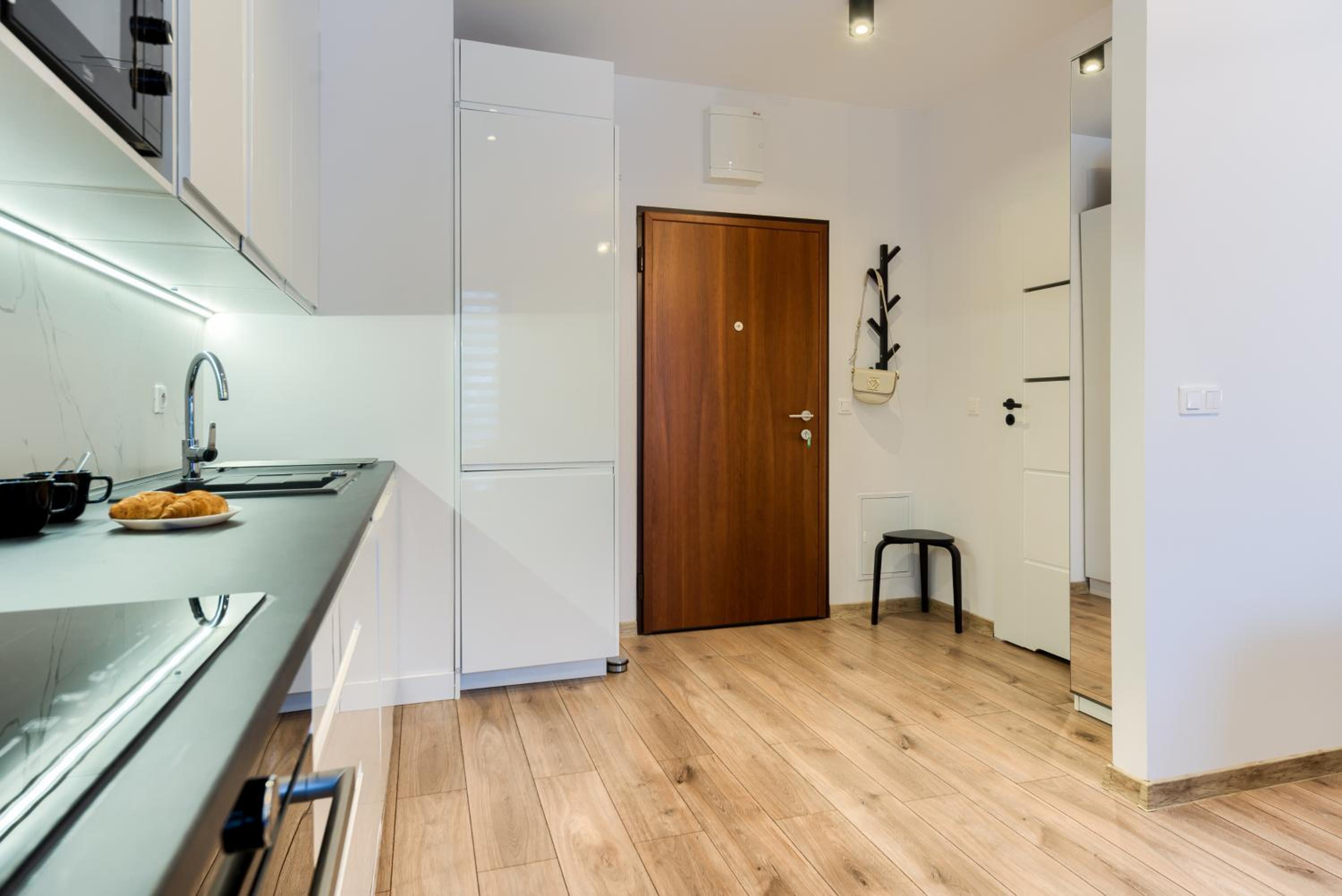 Superior Studio - Photo 13