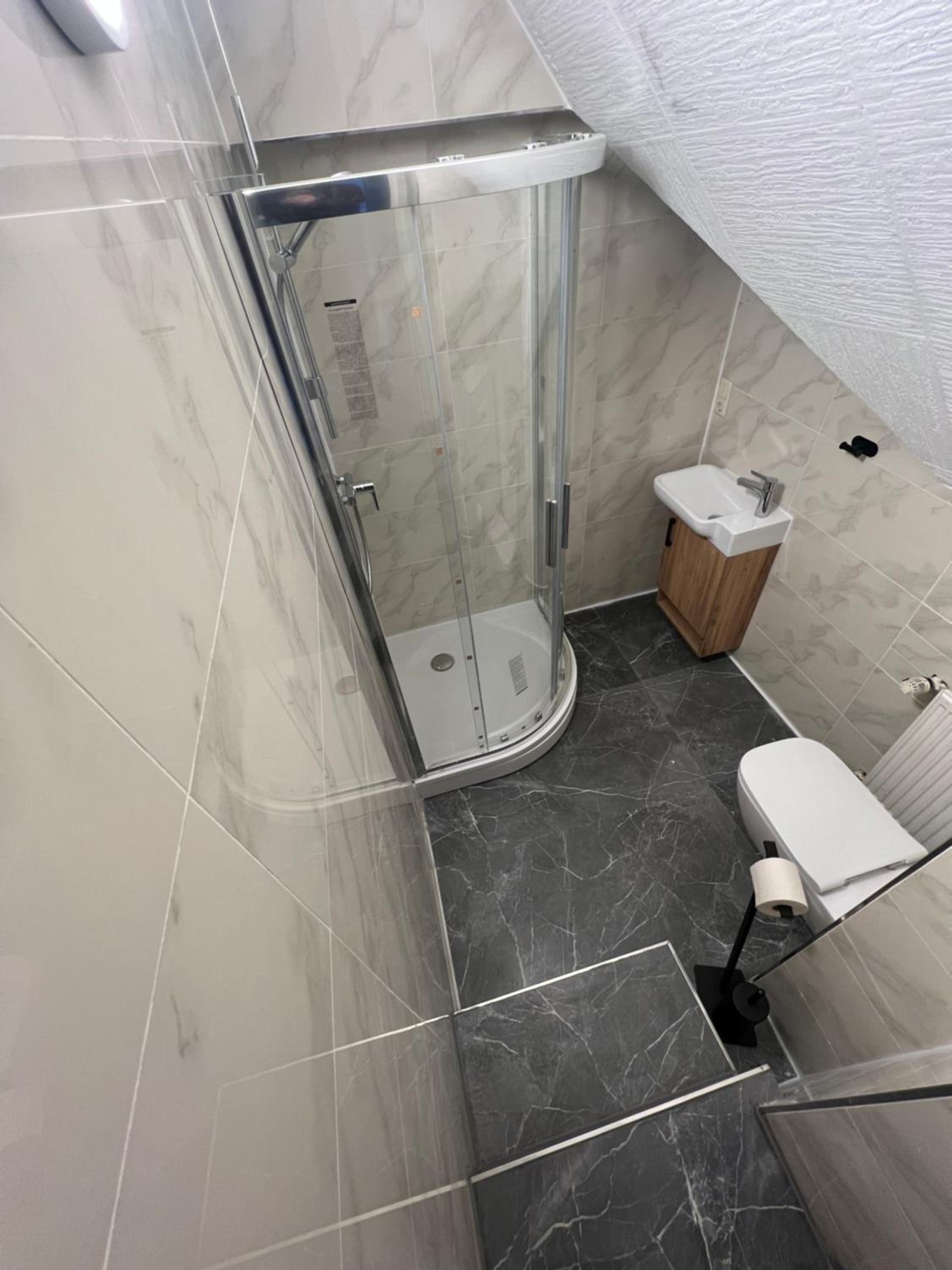 Double Room - Photo 15